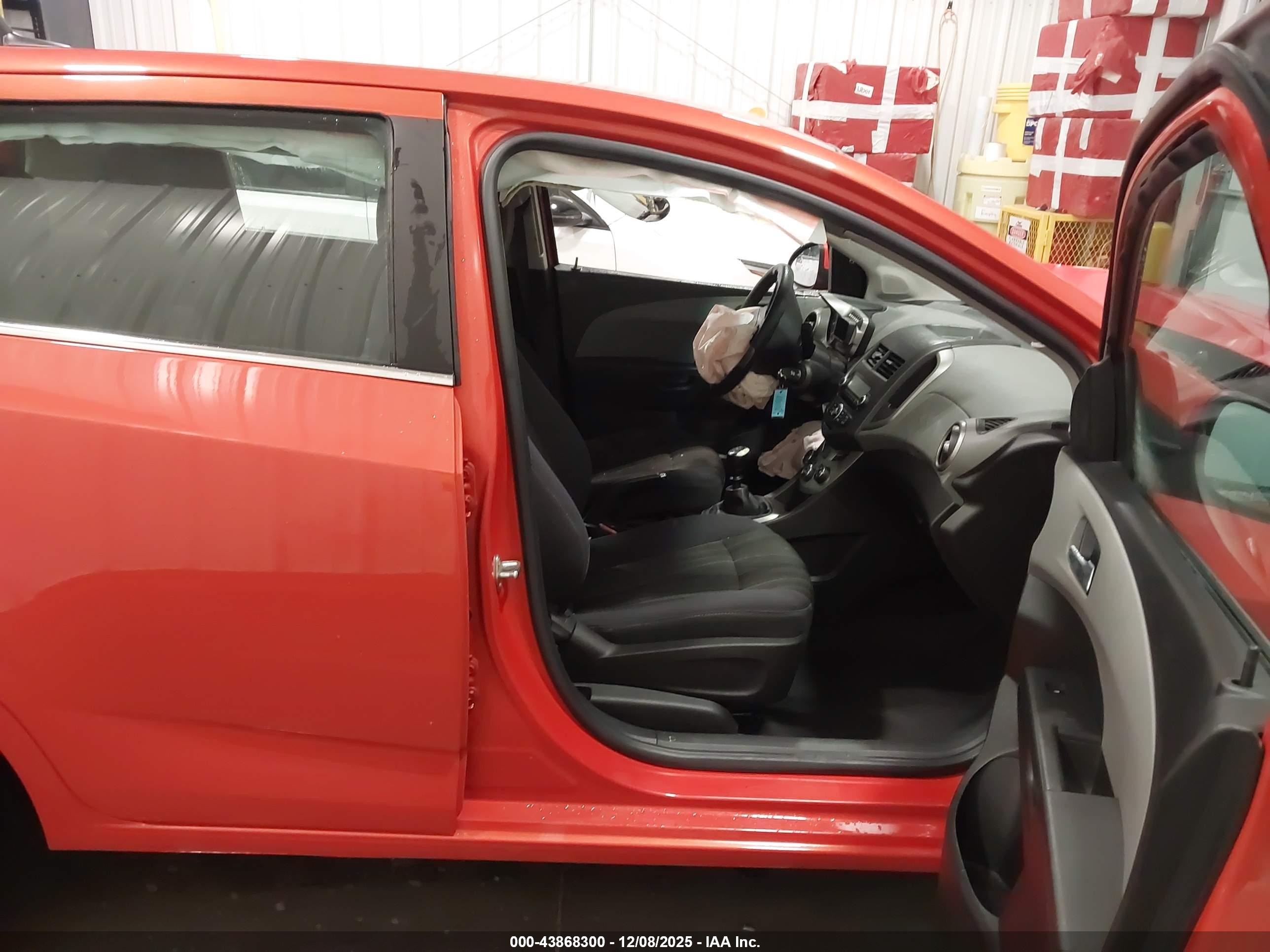 CHEVROLET SONIC image 5