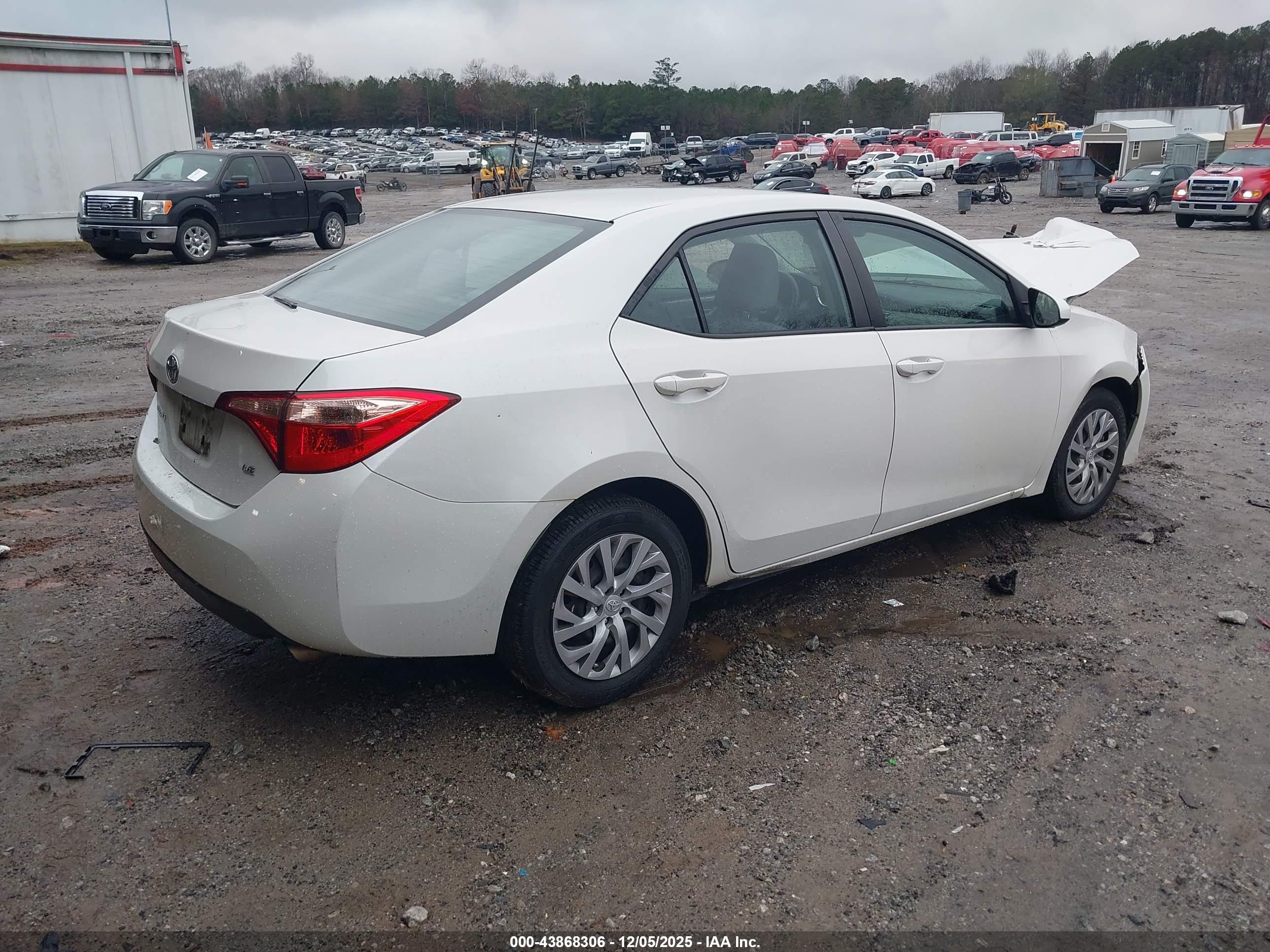 TOYOTA COROLLA image 4