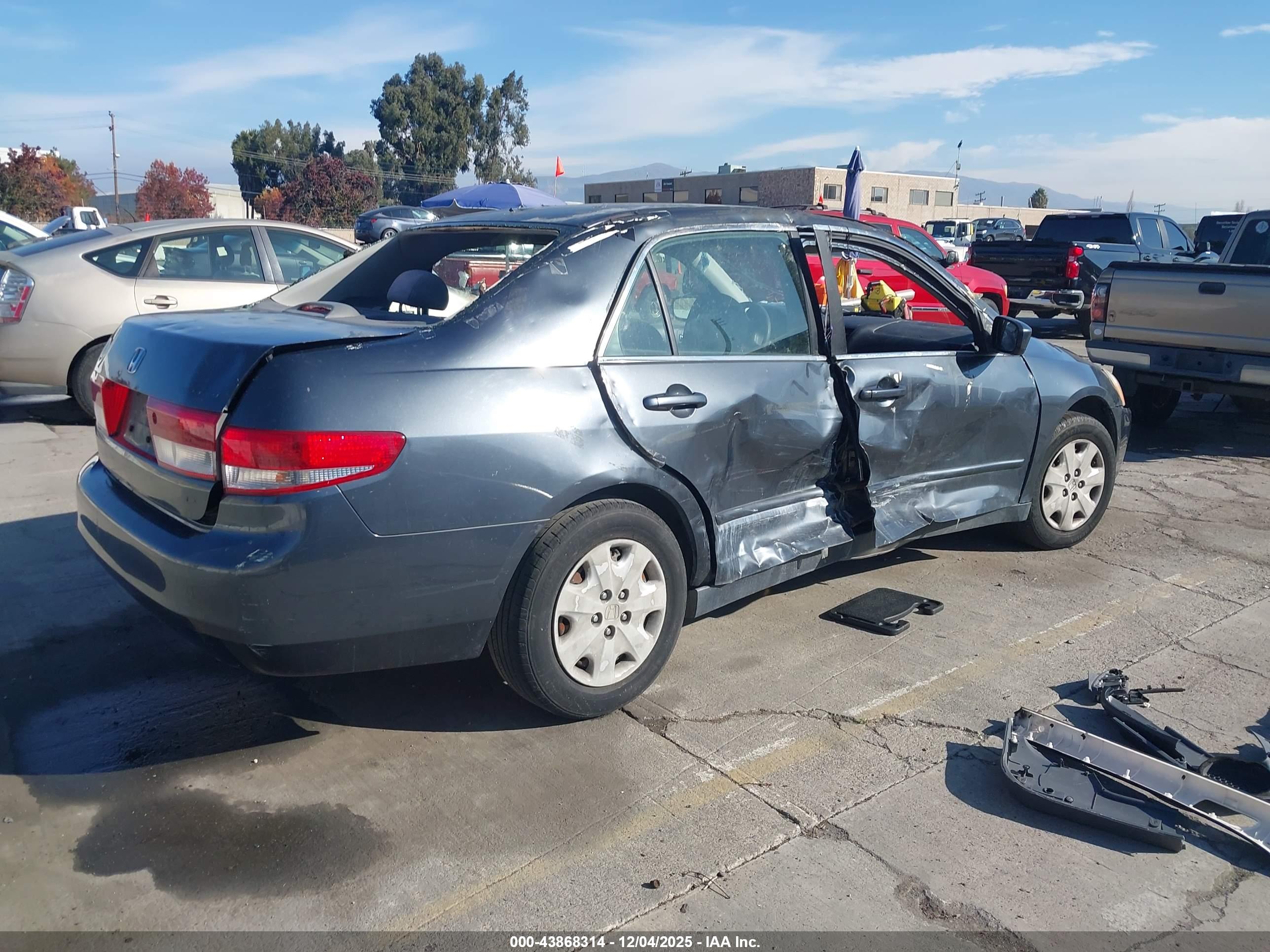HONDA ACCORD image 4