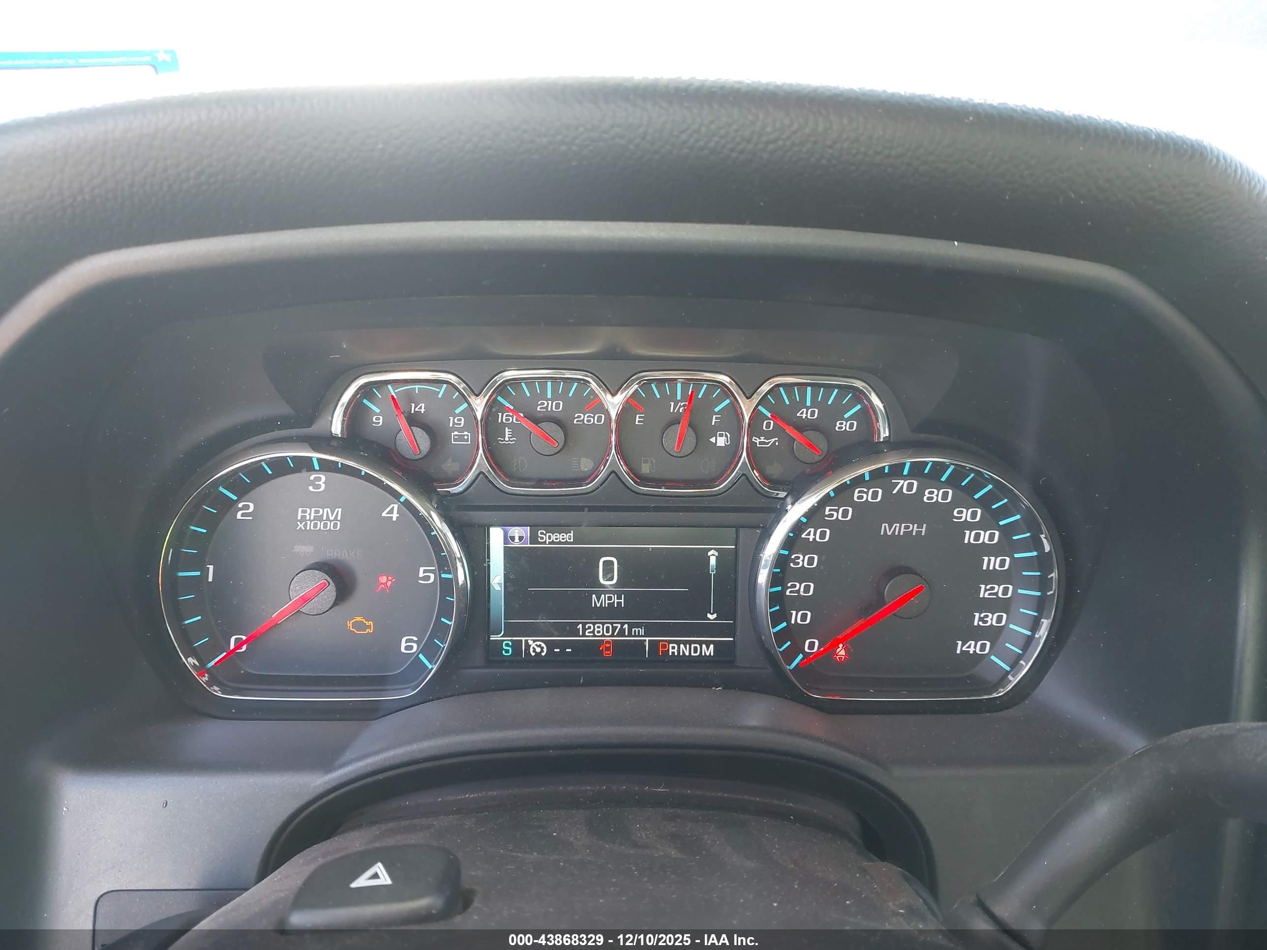 CHEVROLET SILVERADO image 7