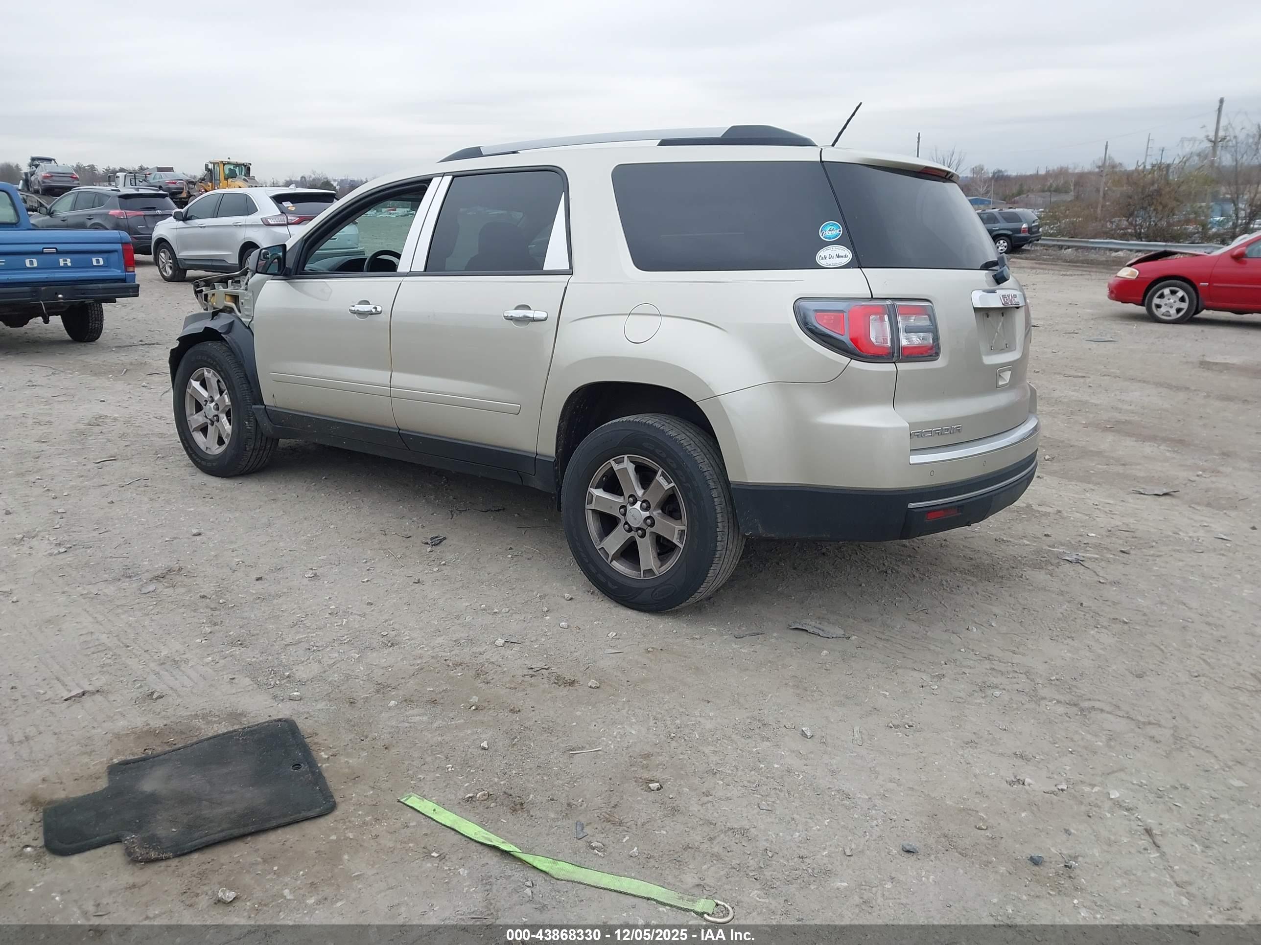 GMC ACADIA image 3