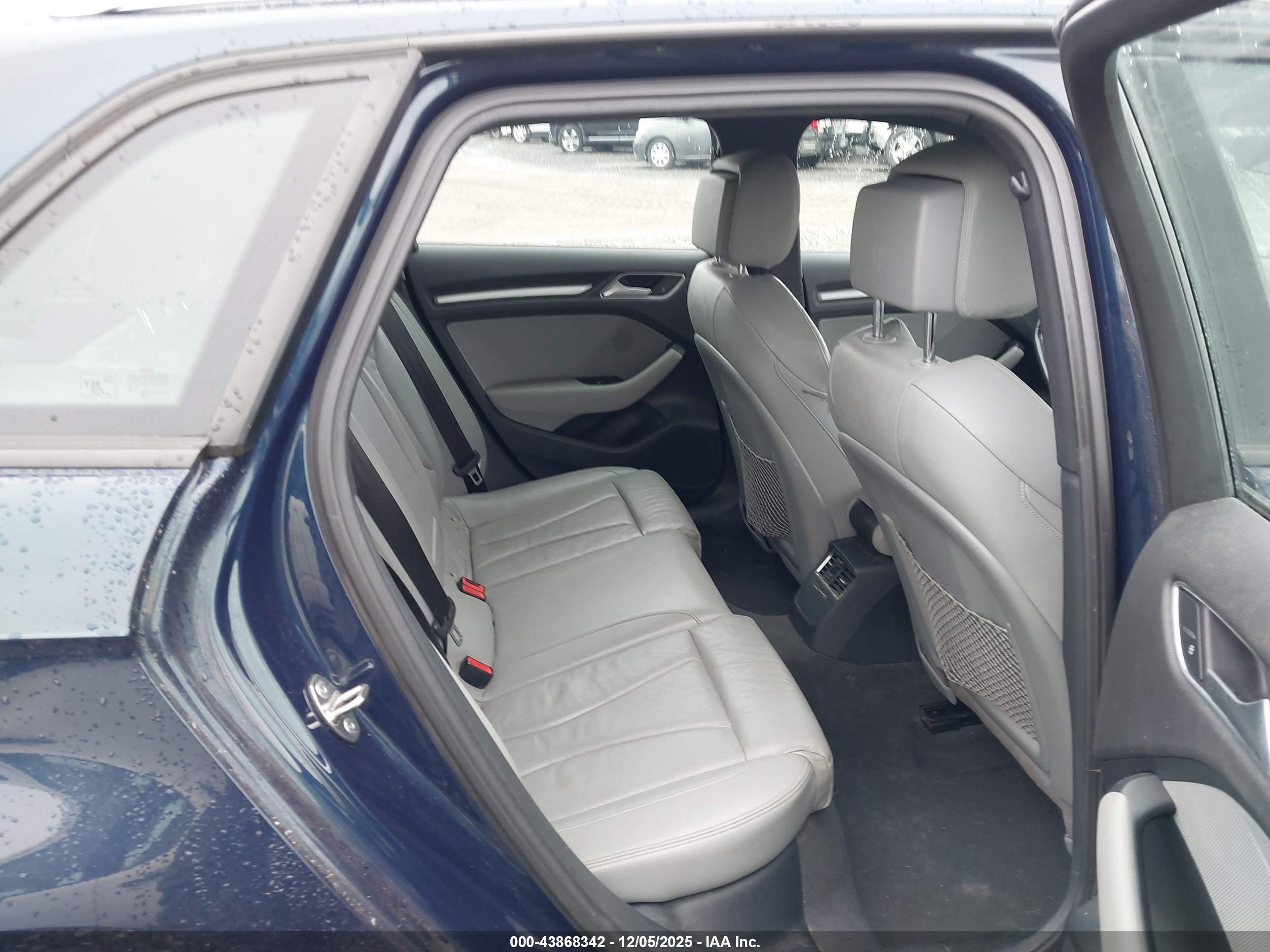 AUDI A3 image 8