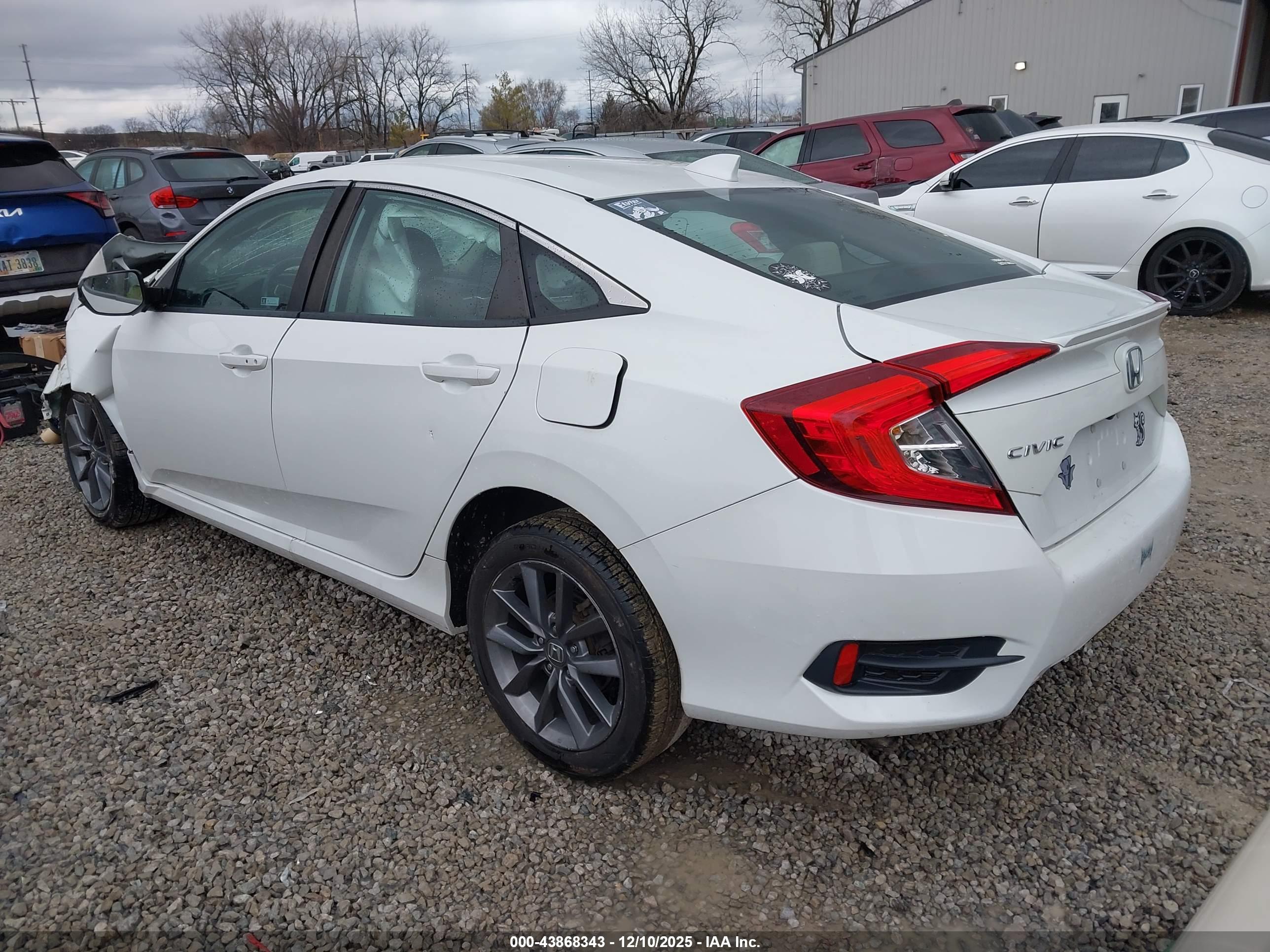 HONDA CIVIC image 3