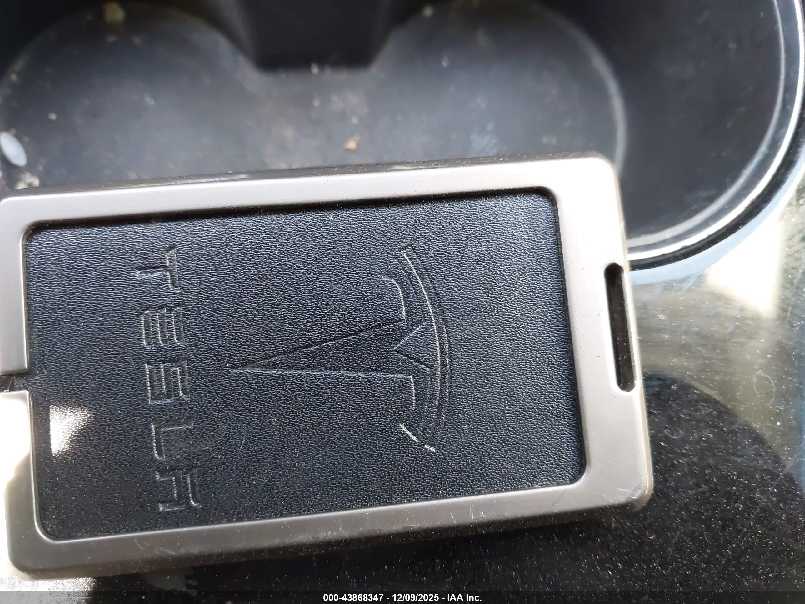 TESLA MODEL image 11