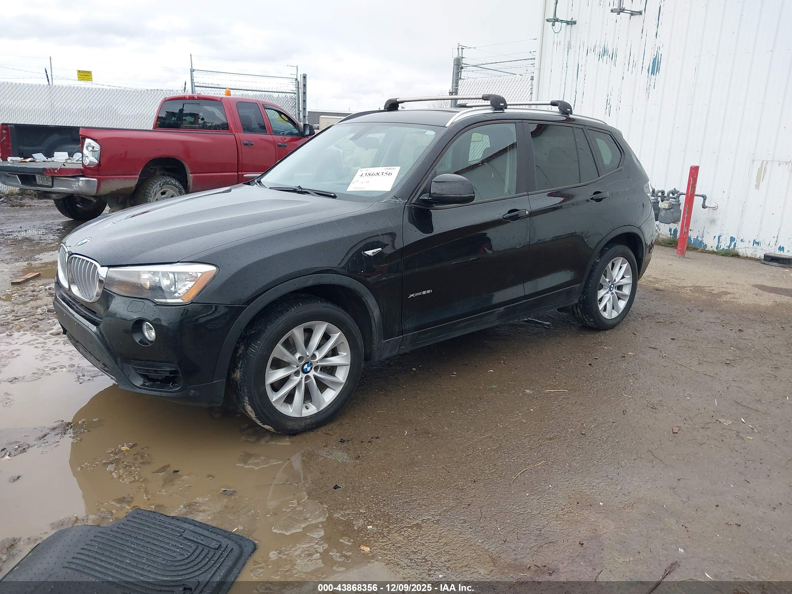 BMW X3 image 2