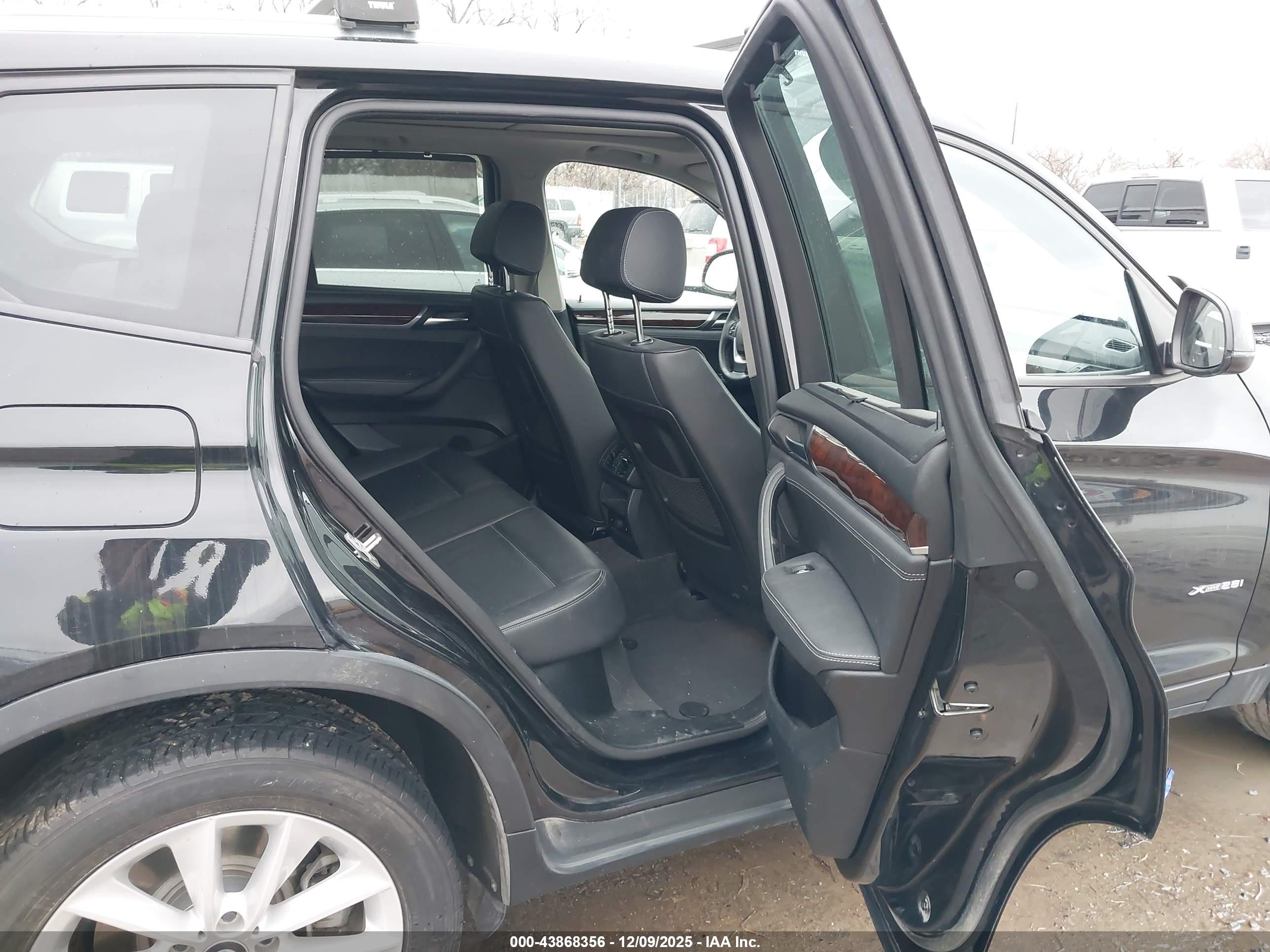 BMW X3 image 8