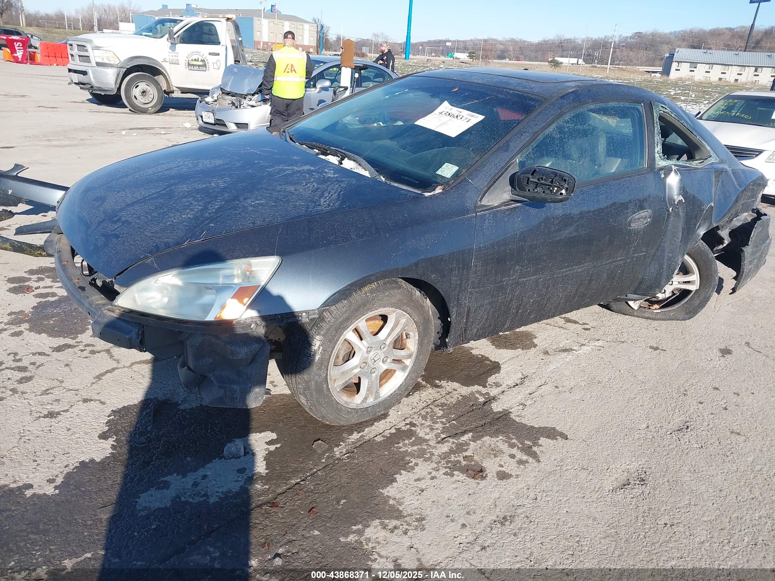 HONDA ACCORD image 2