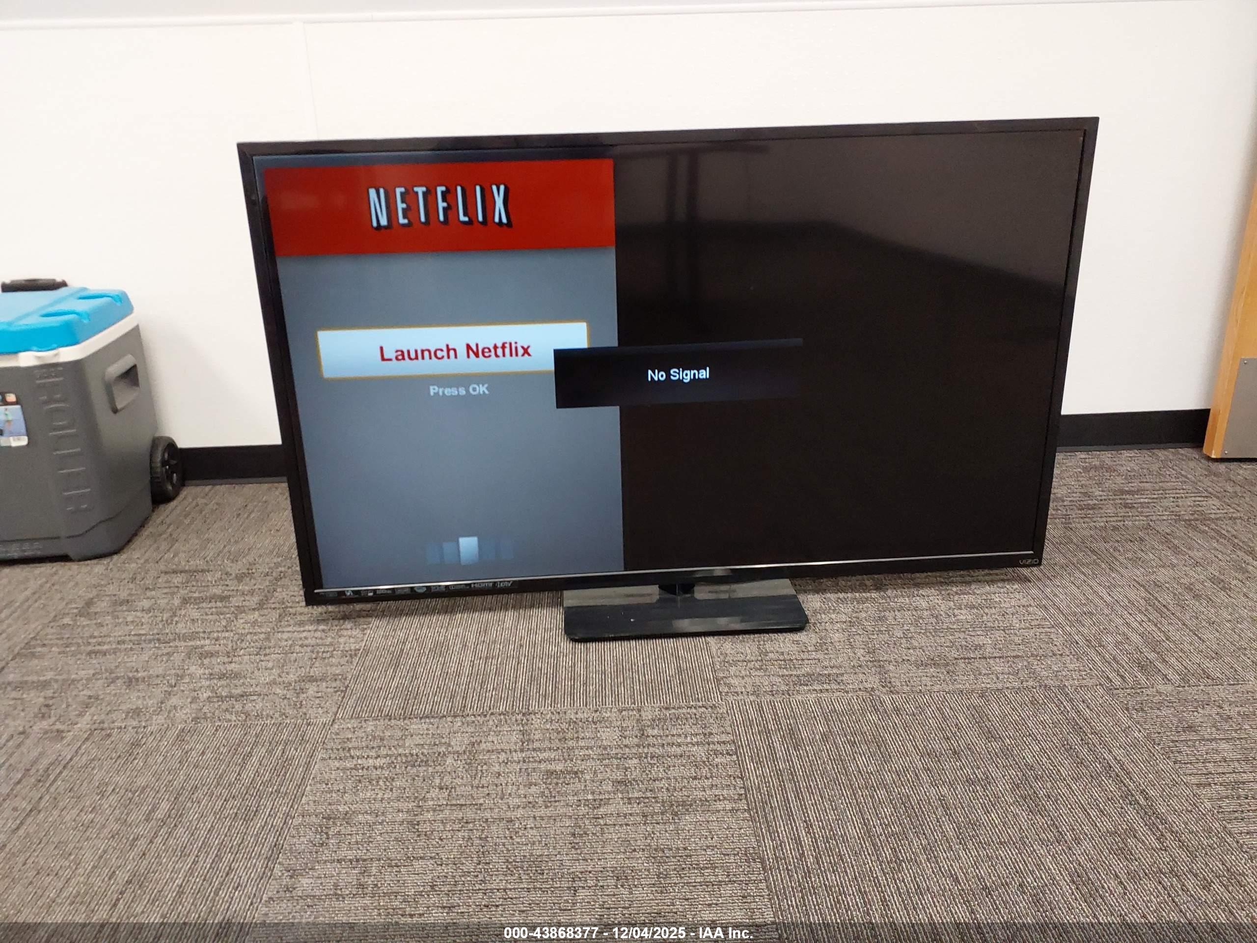 VIZIO 60 image 10