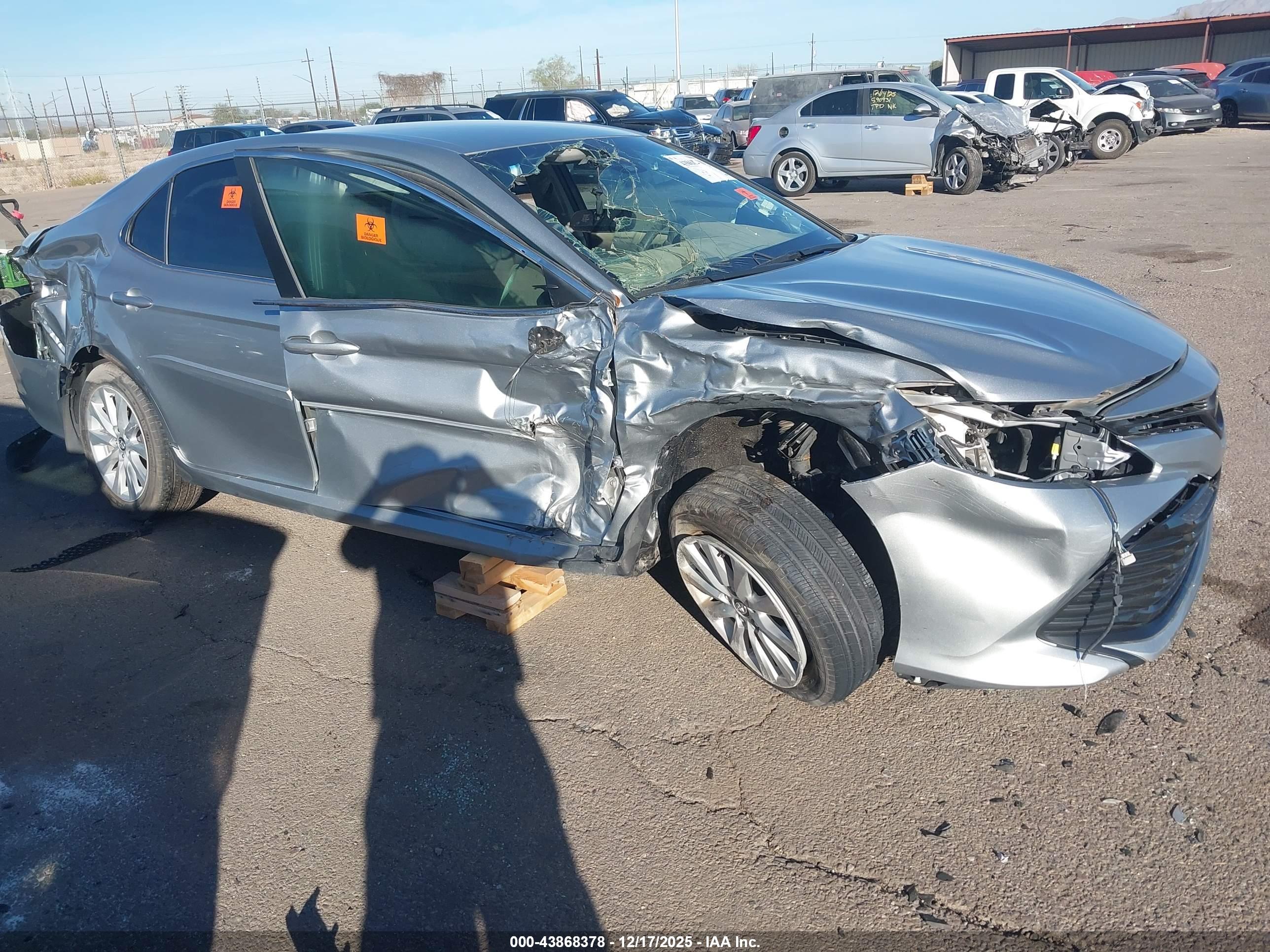 TOYOTA CAMRY image 6