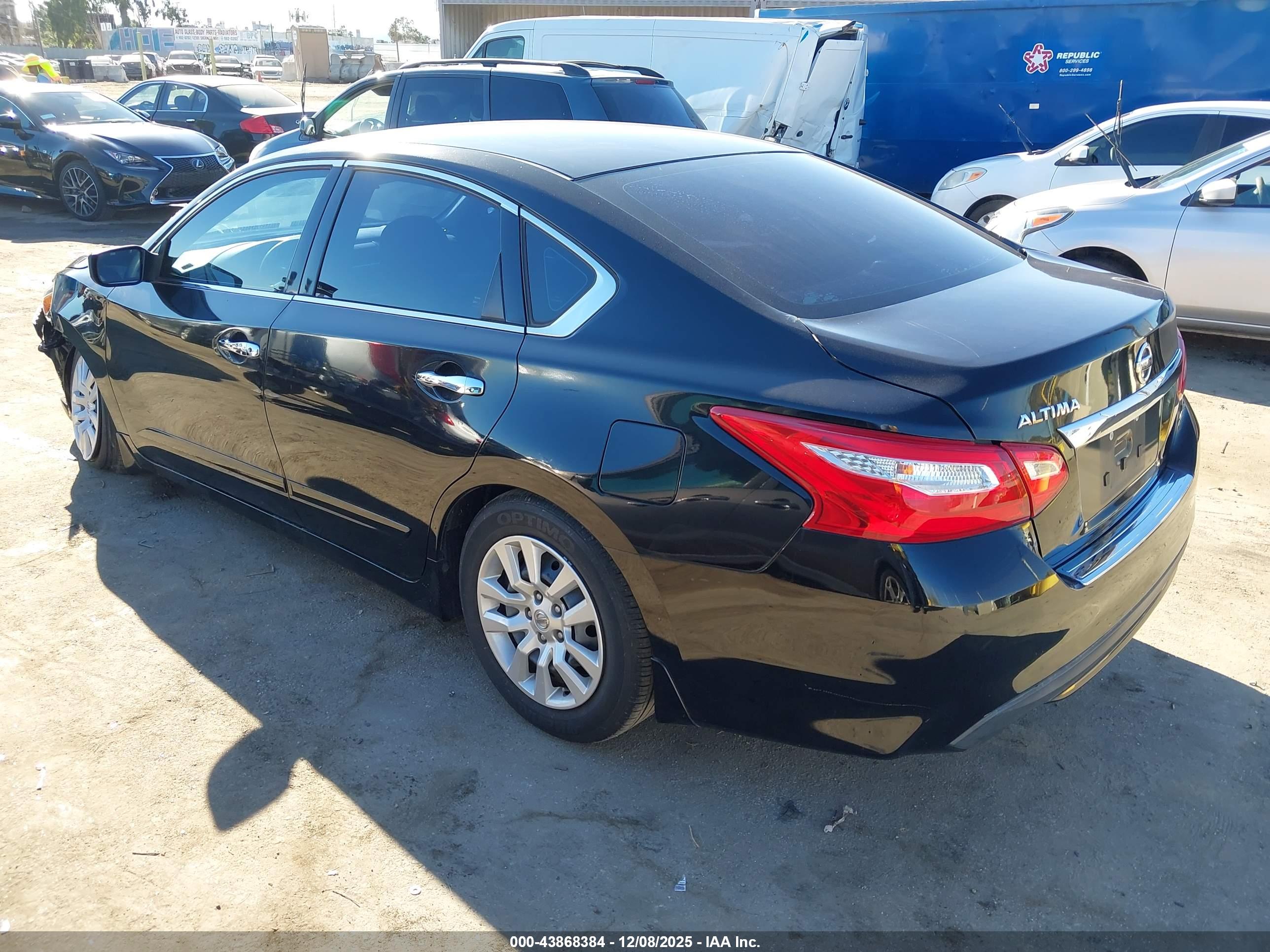 NISSAN ALTIMA image 3