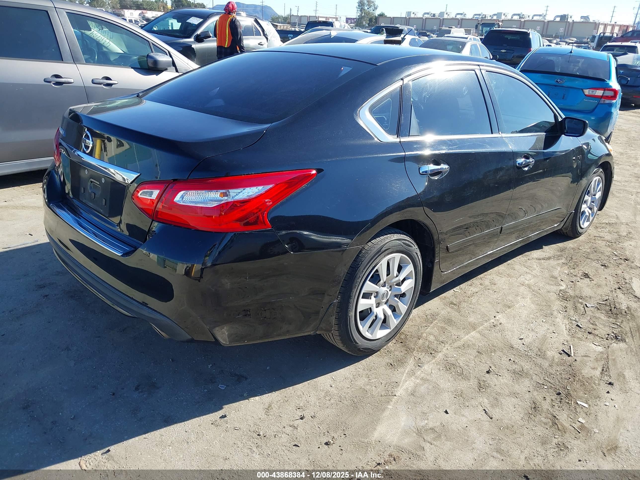 NISSAN ALTIMA image 4