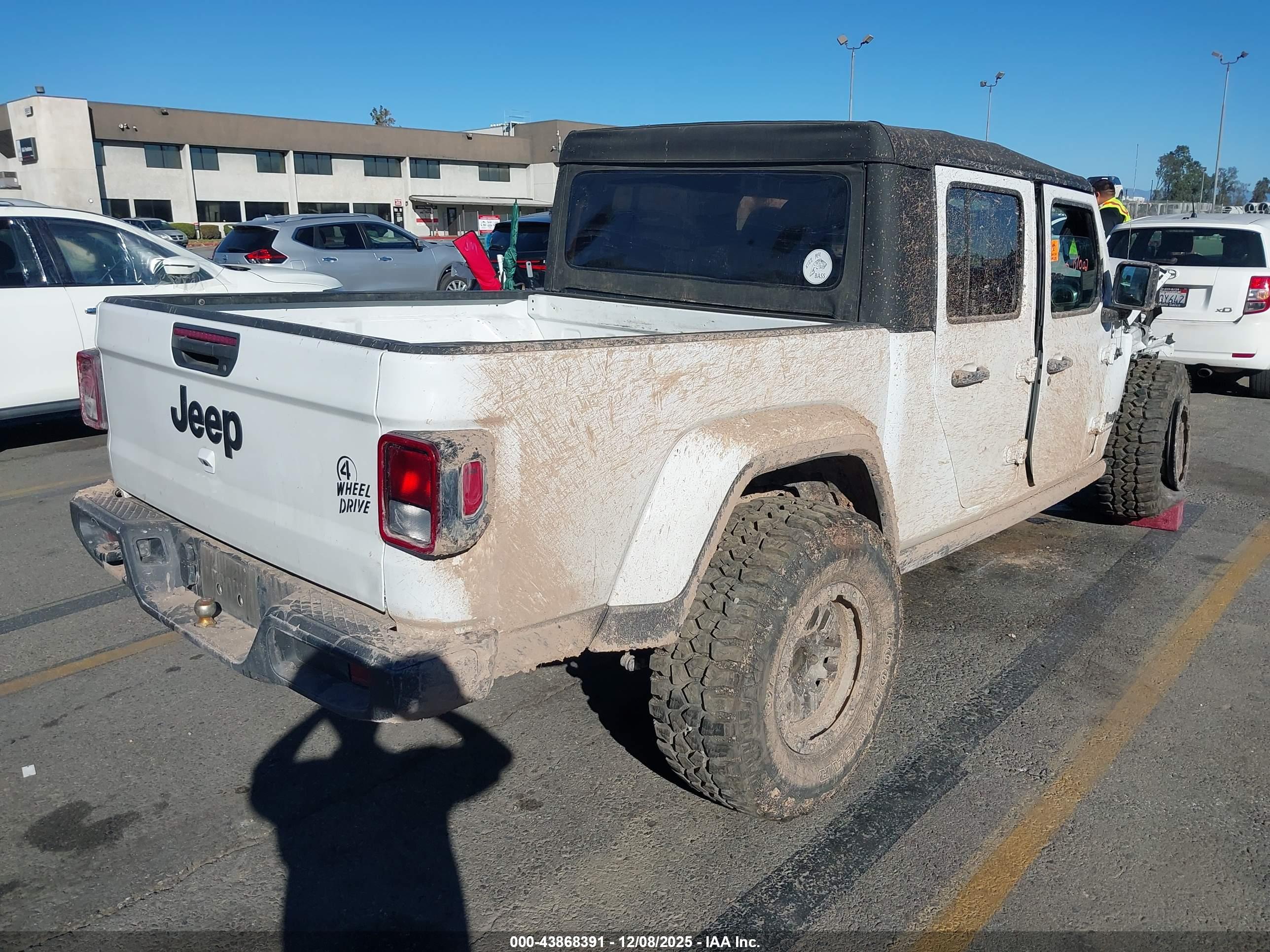 JEEP GLADIATOR image 4