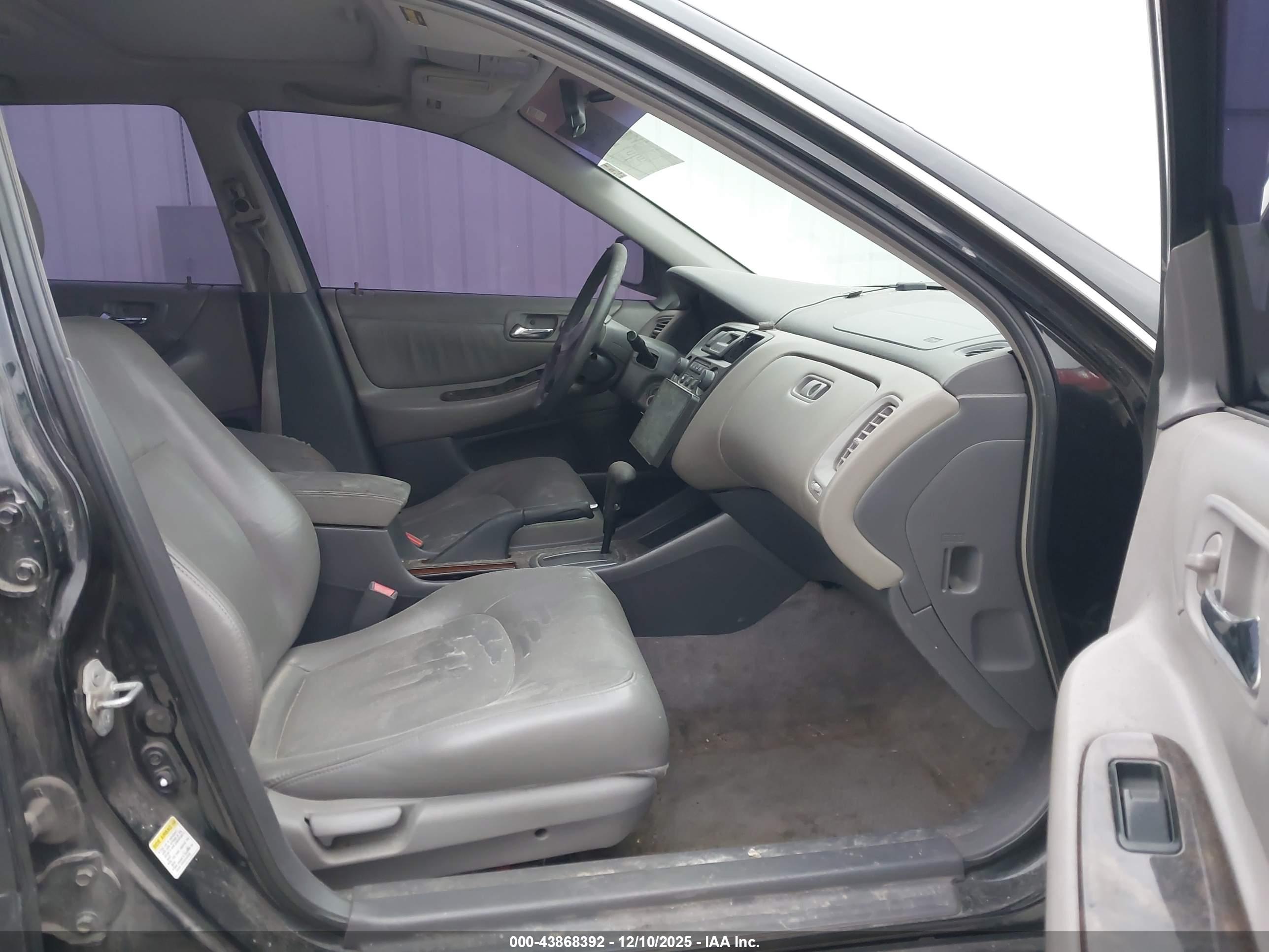 HONDA ACCORD image 5