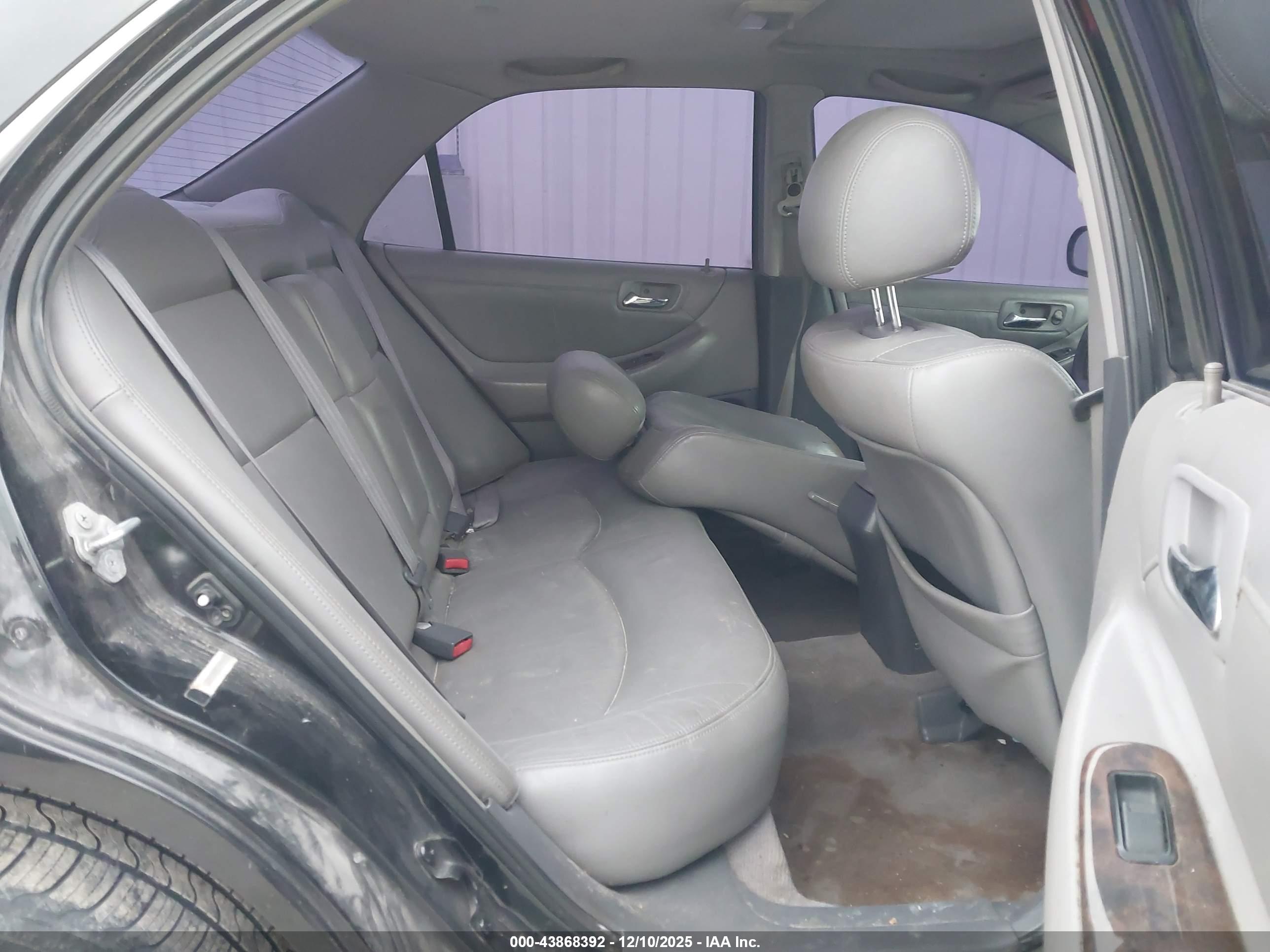 HONDA ACCORD image 8