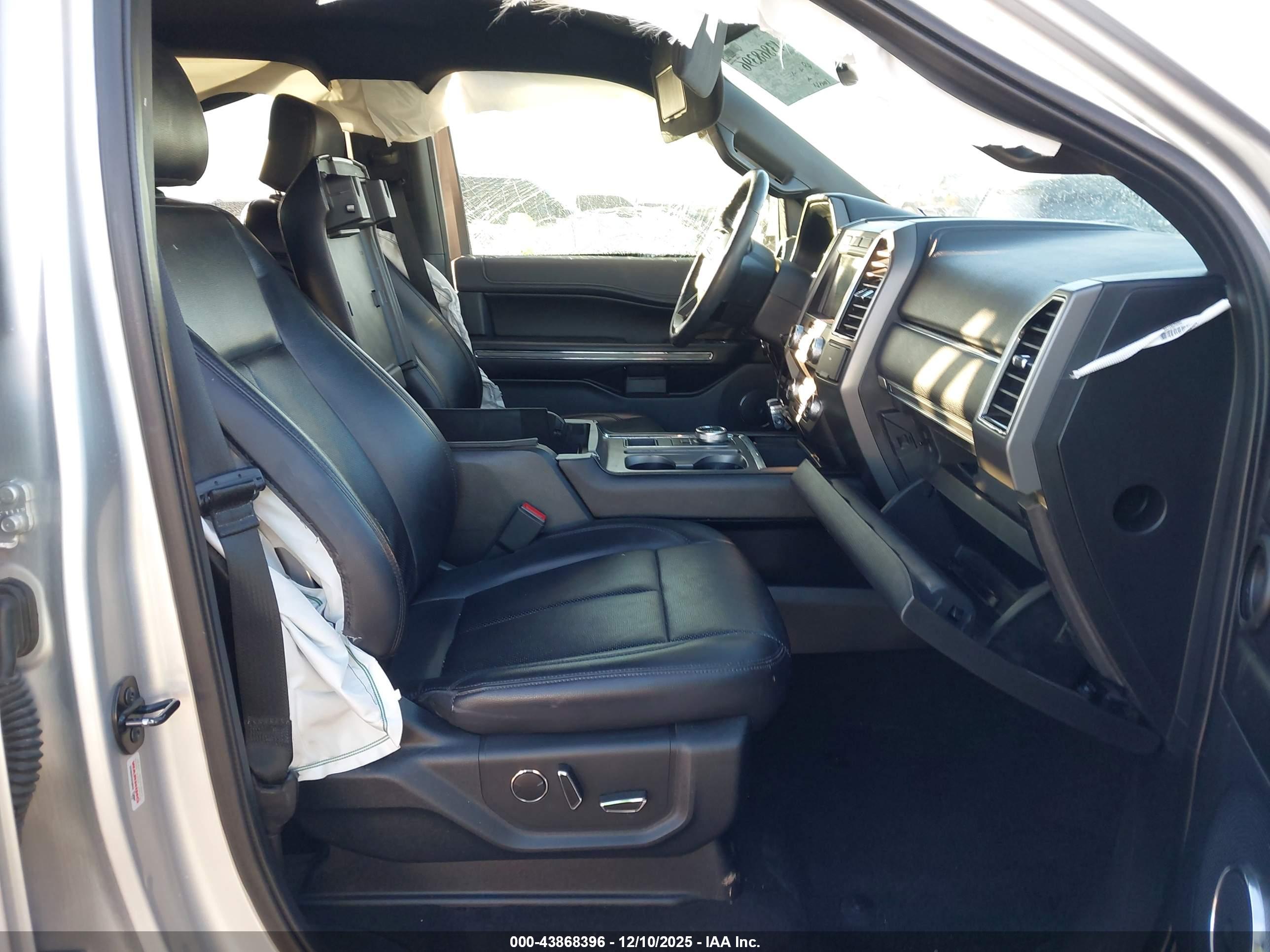 FORD EXPEDITION image 5