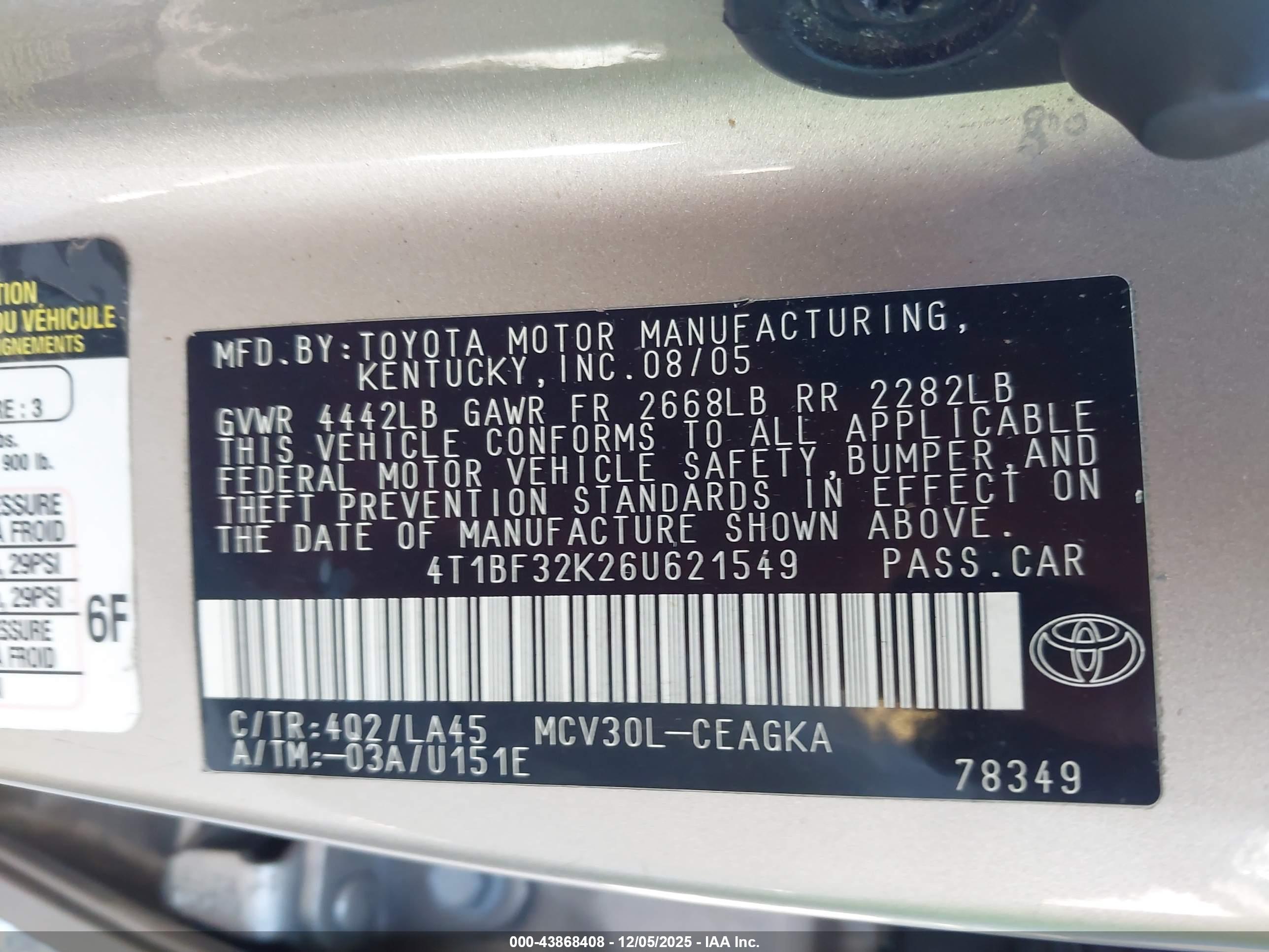 TOYOTA CAMRY image 9