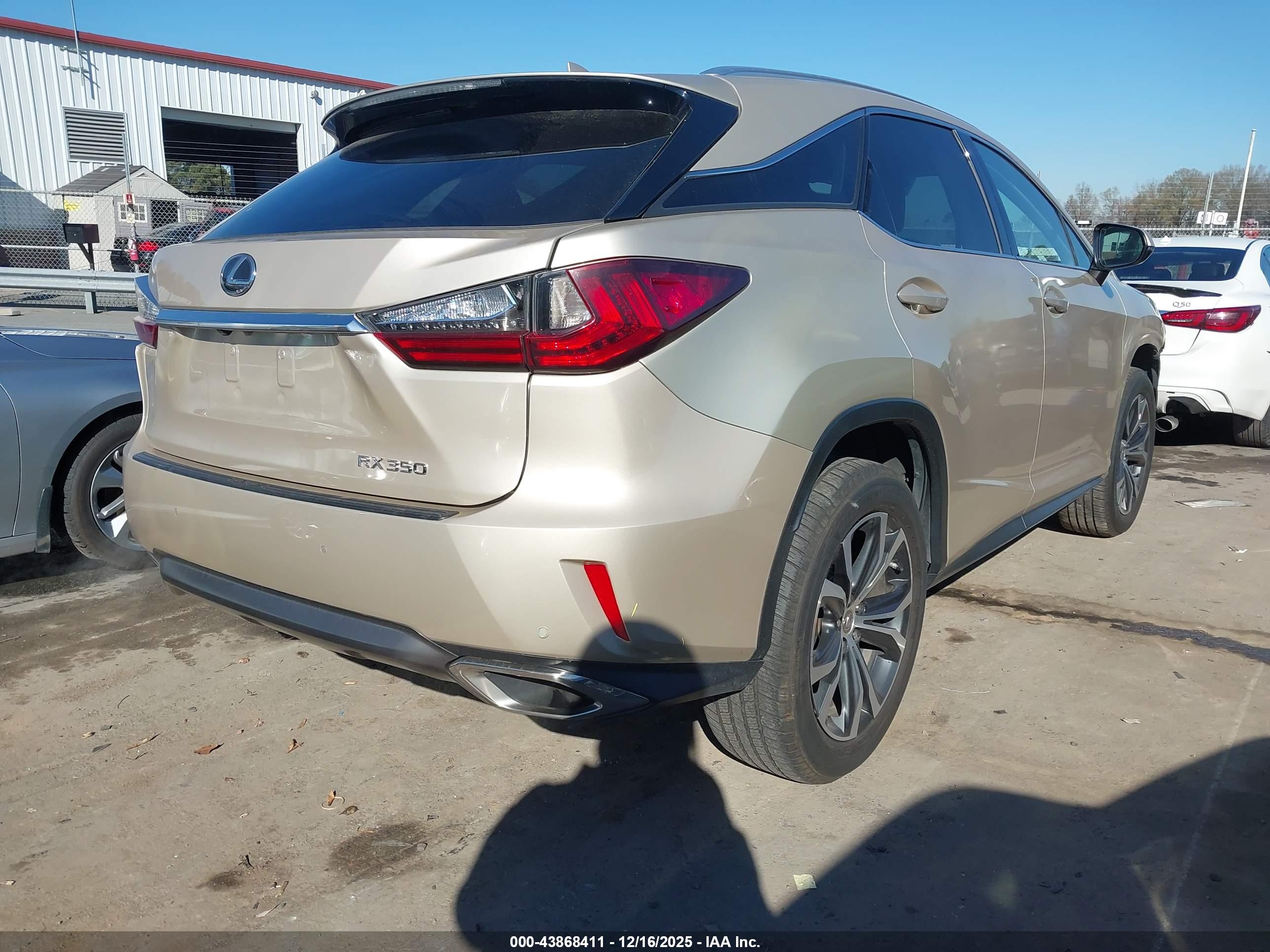LEXUS RX image 4