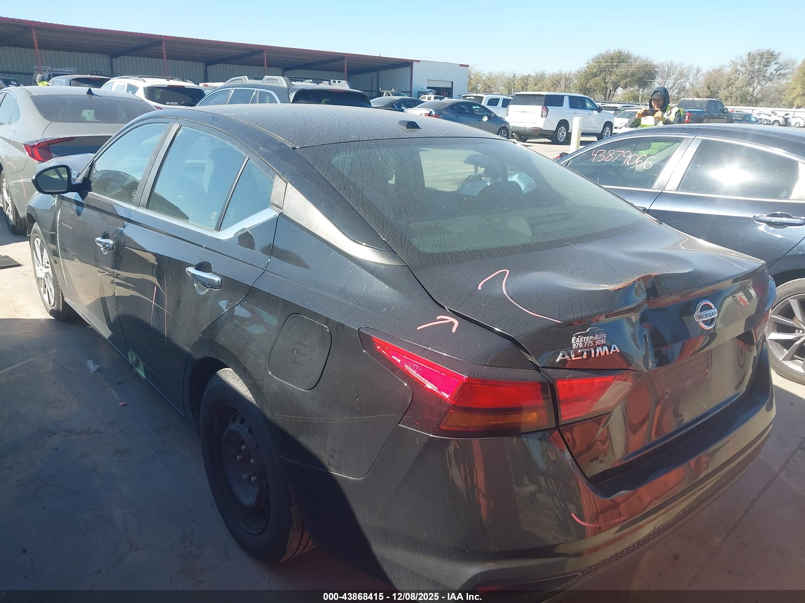 NISSAN ALTIMA image 3