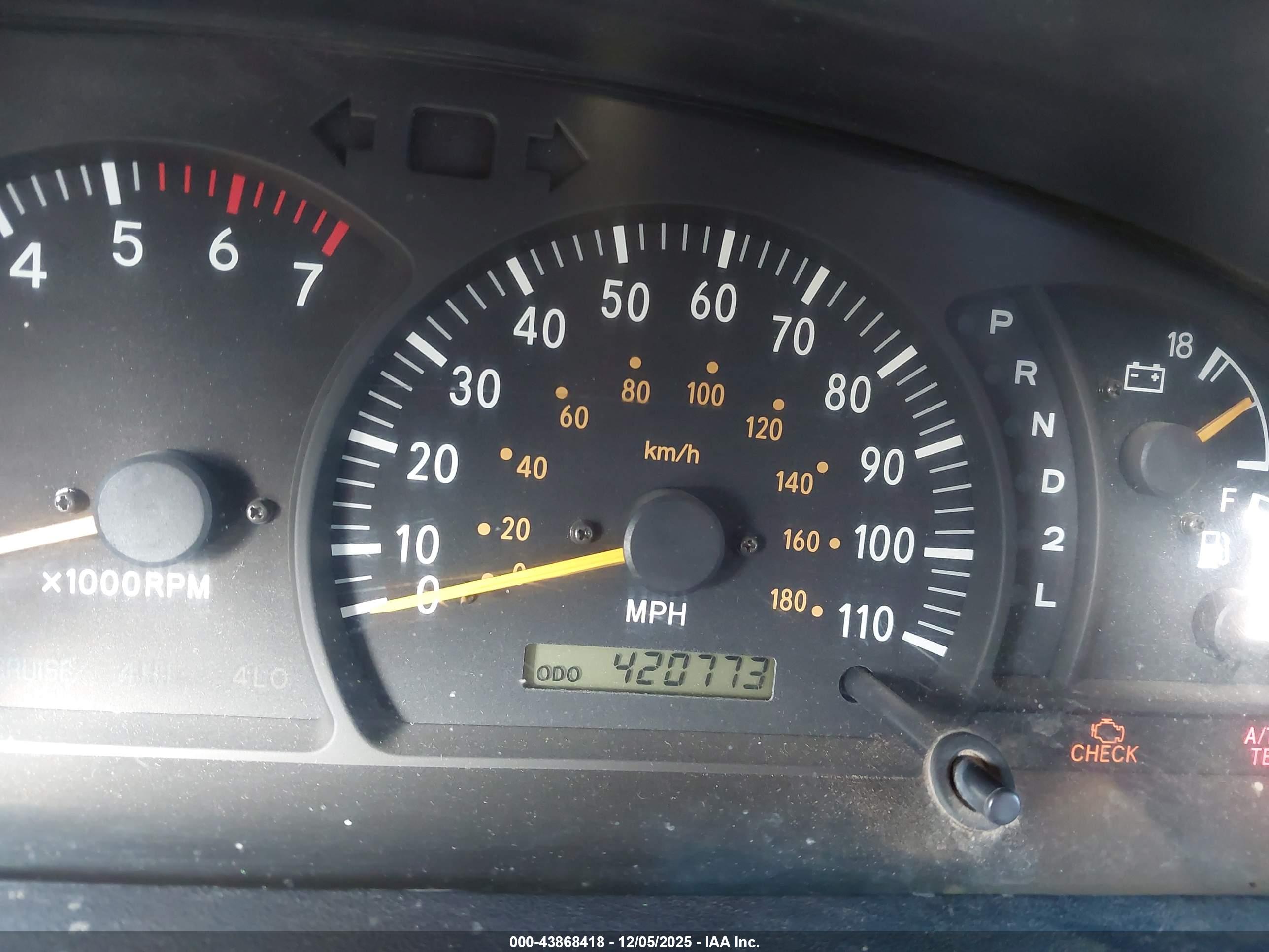 TOYOTA TUNDRA image 7