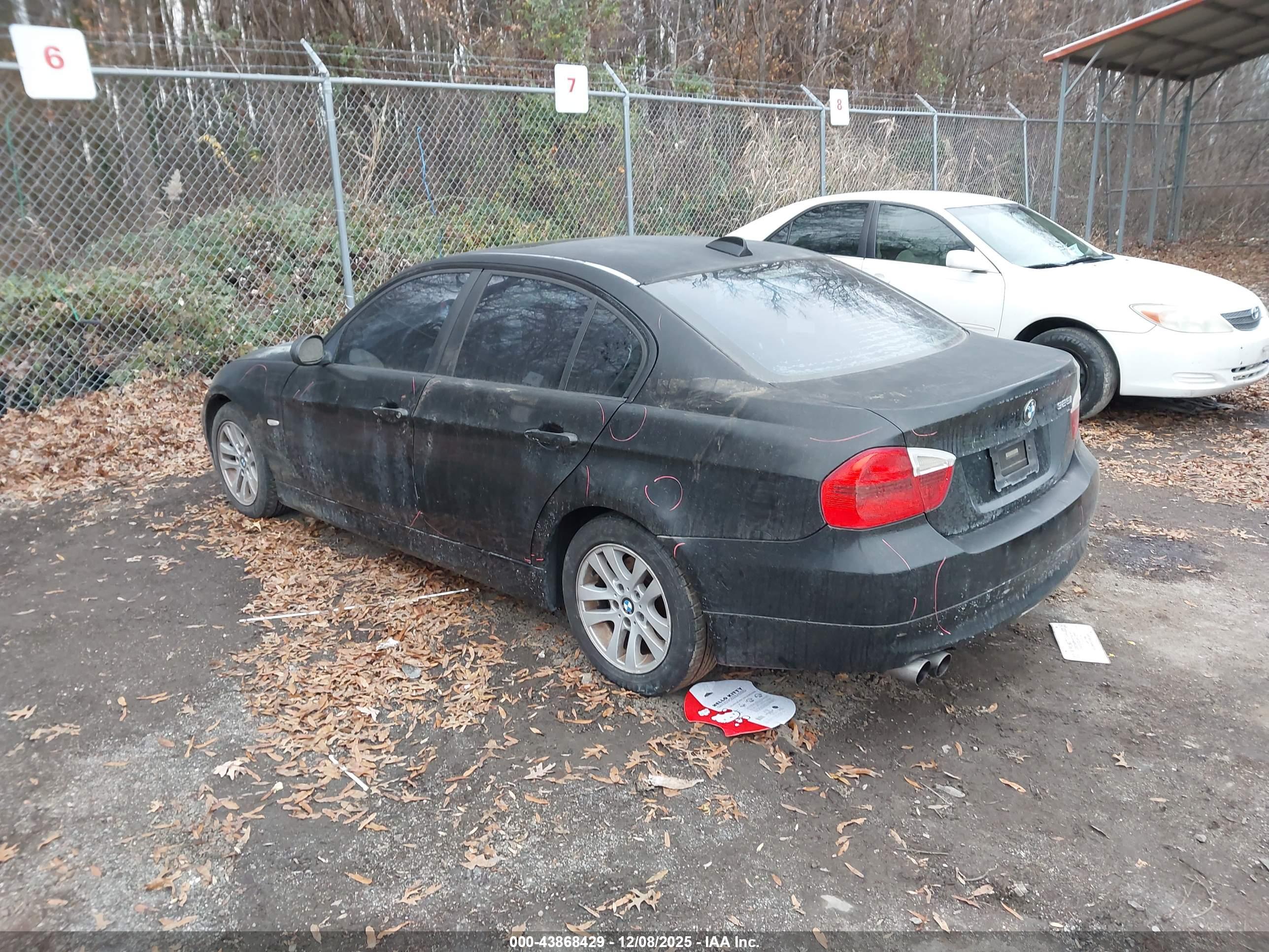 BMW 325I image 3