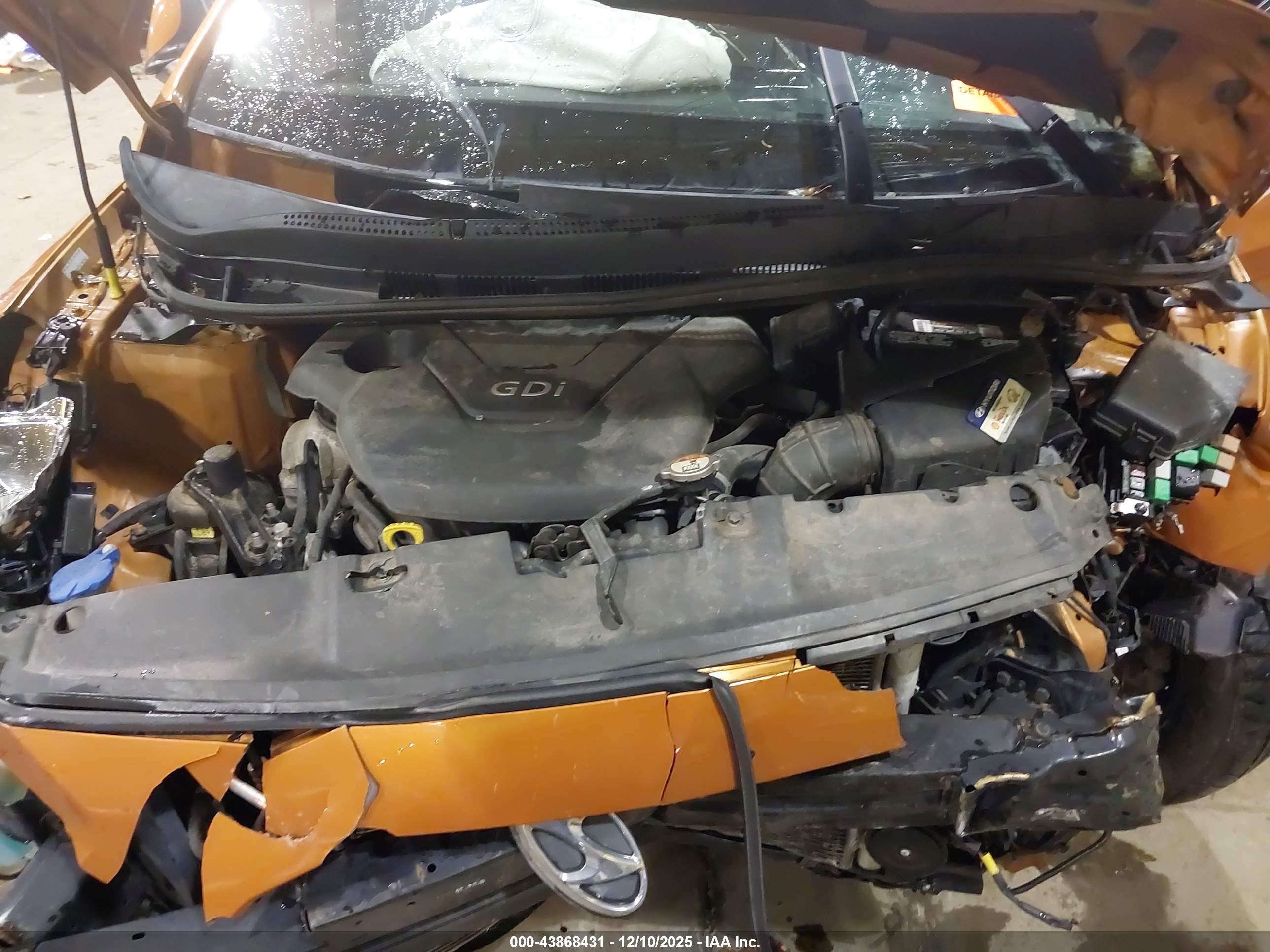 HYUNDAI ACCENT image 10