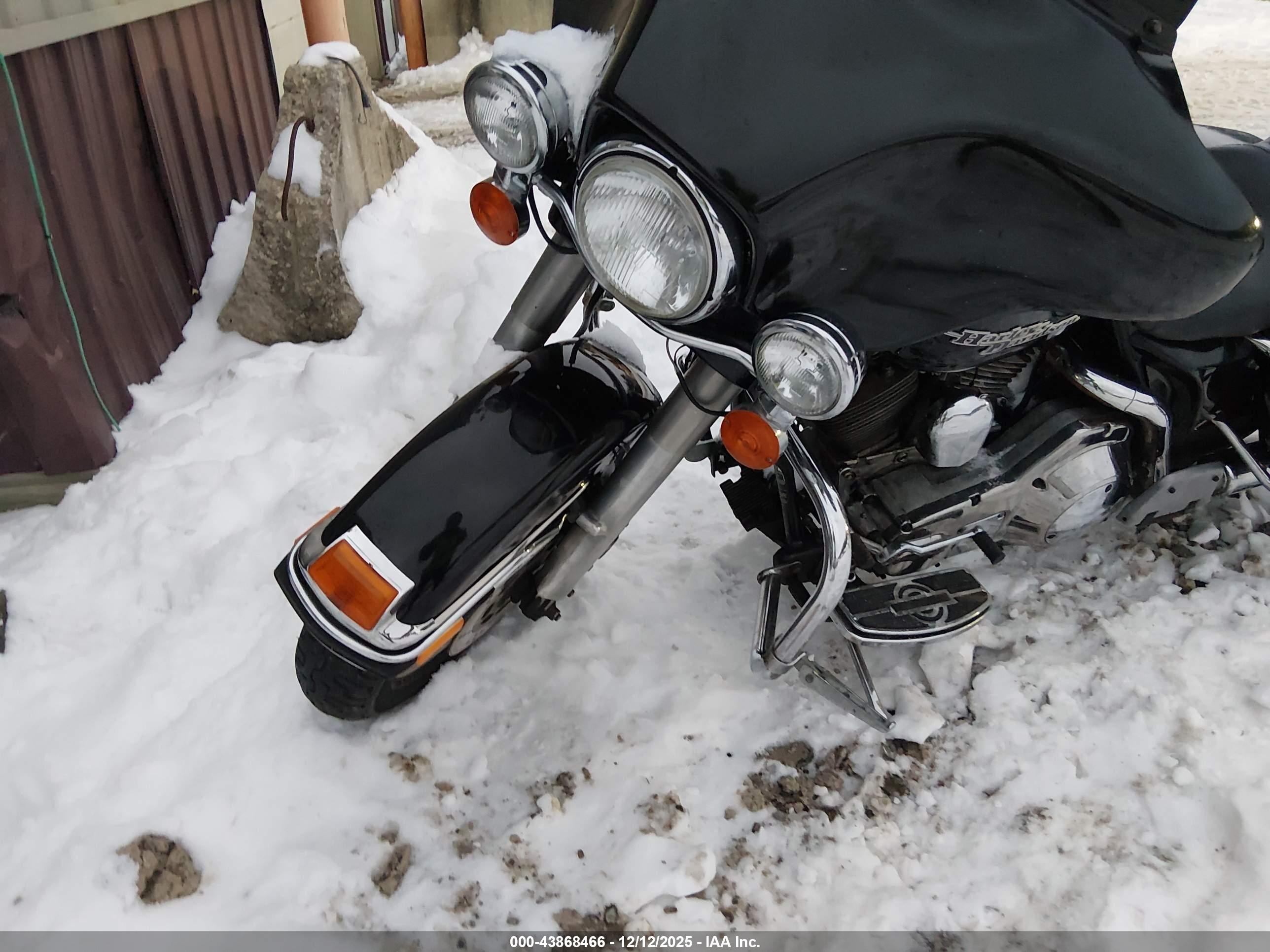 HARLEY-DAVIDSON FLHT image 2
