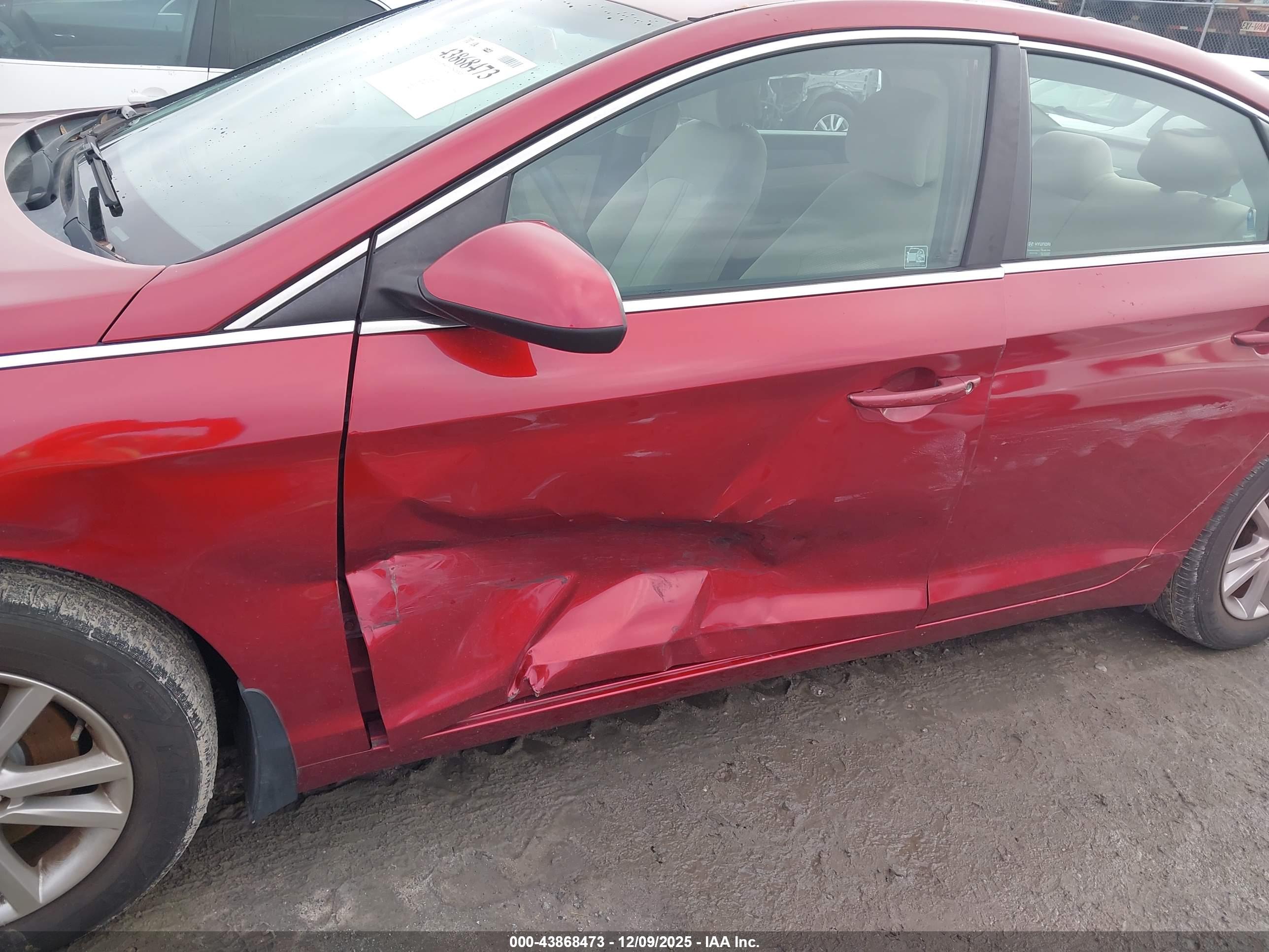 HYUNDAI SONATA image 6