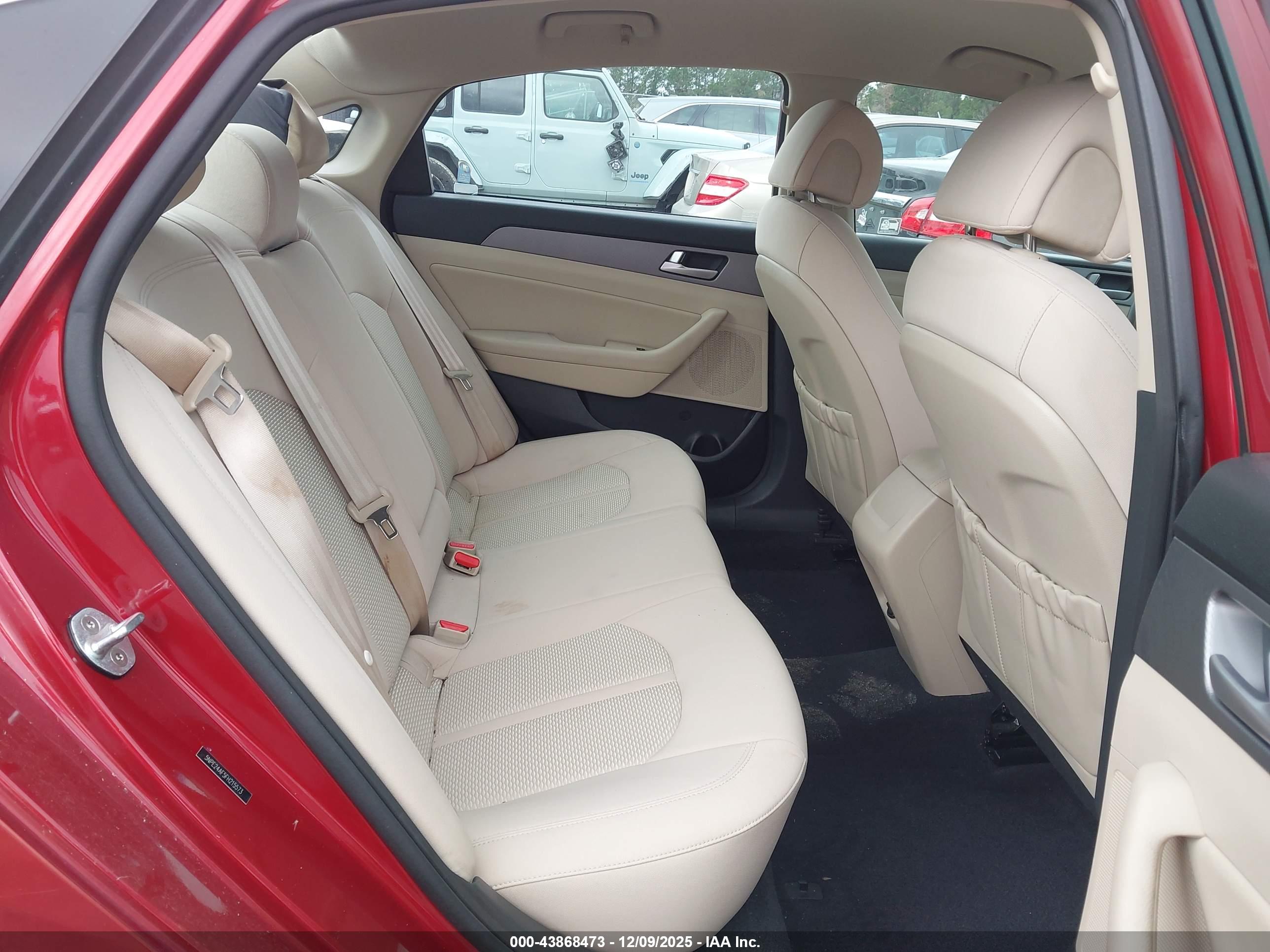 HYUNDAI SONATA image 8