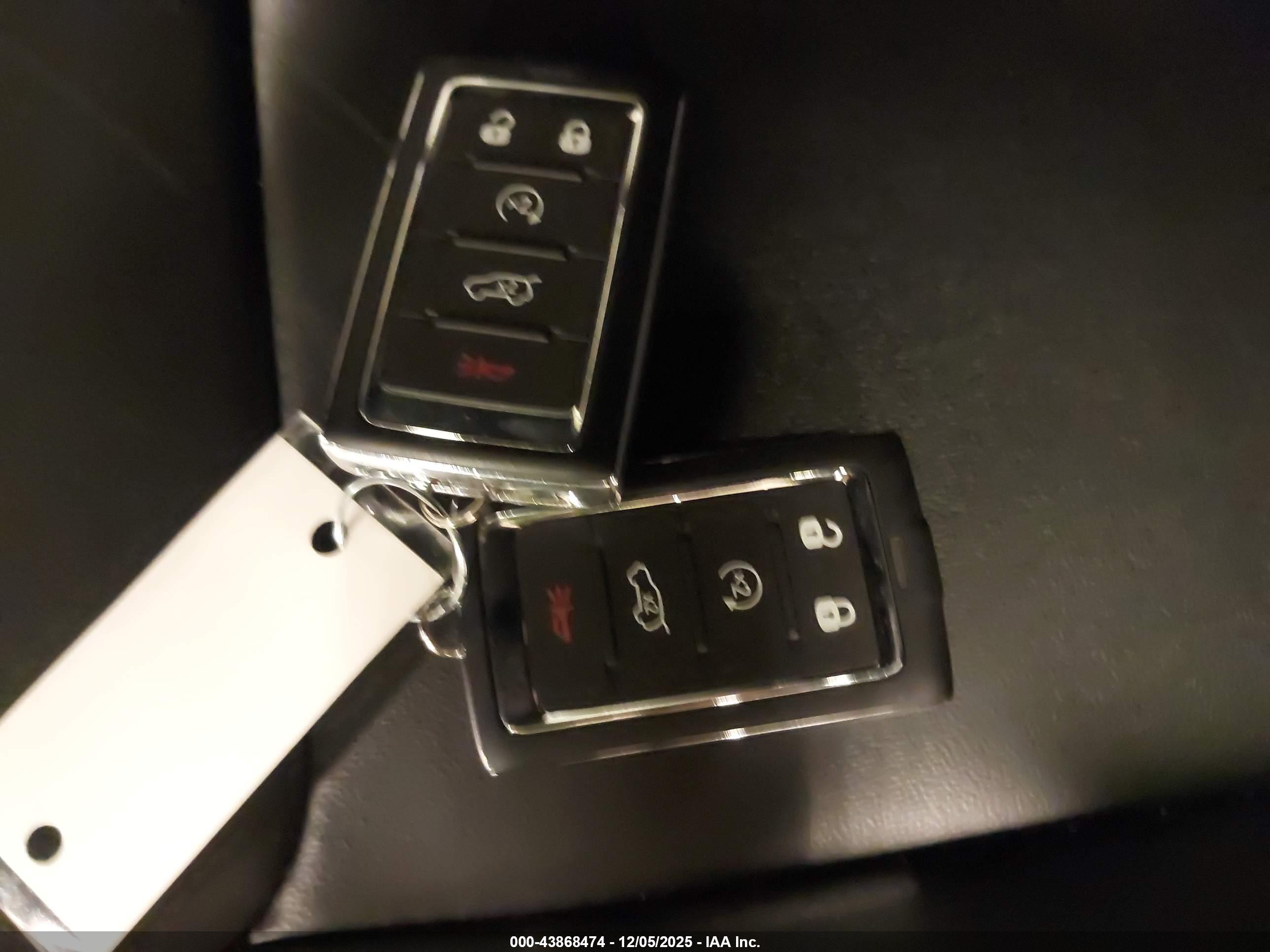 JEEP GRAND image 11