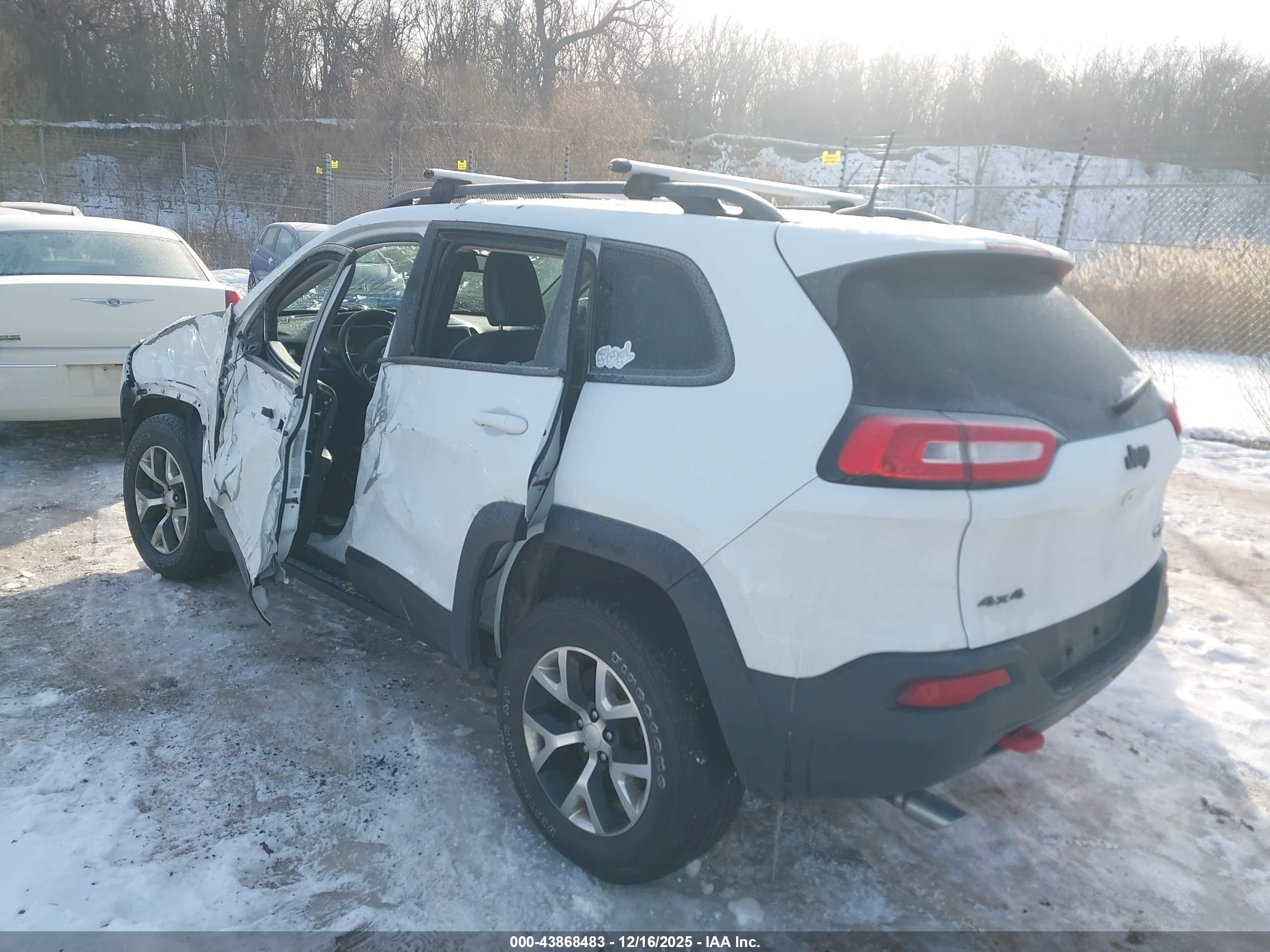 JEEP CHEROKEE image 3
