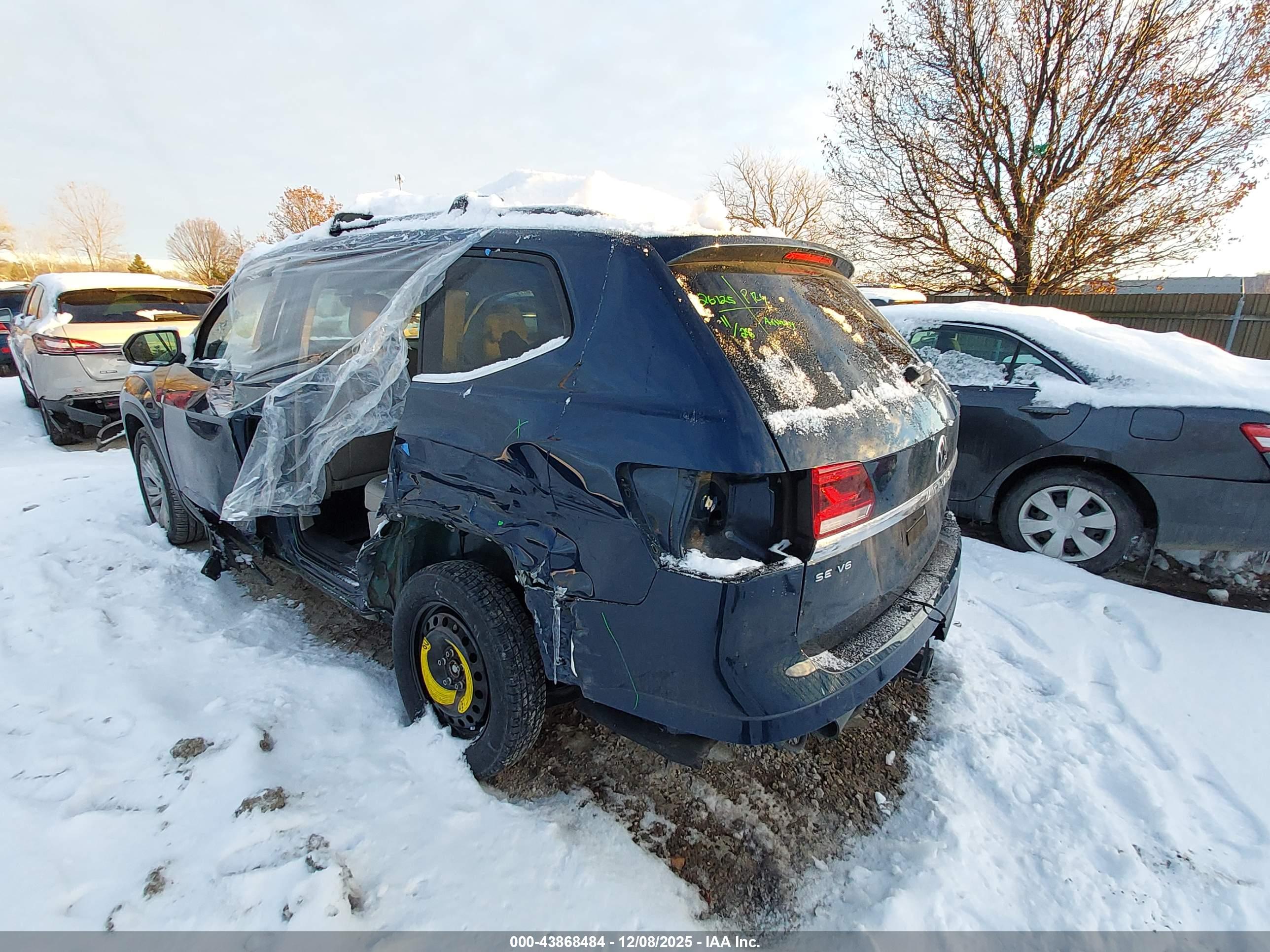 VOLKSWAGEN ATLAS image 3