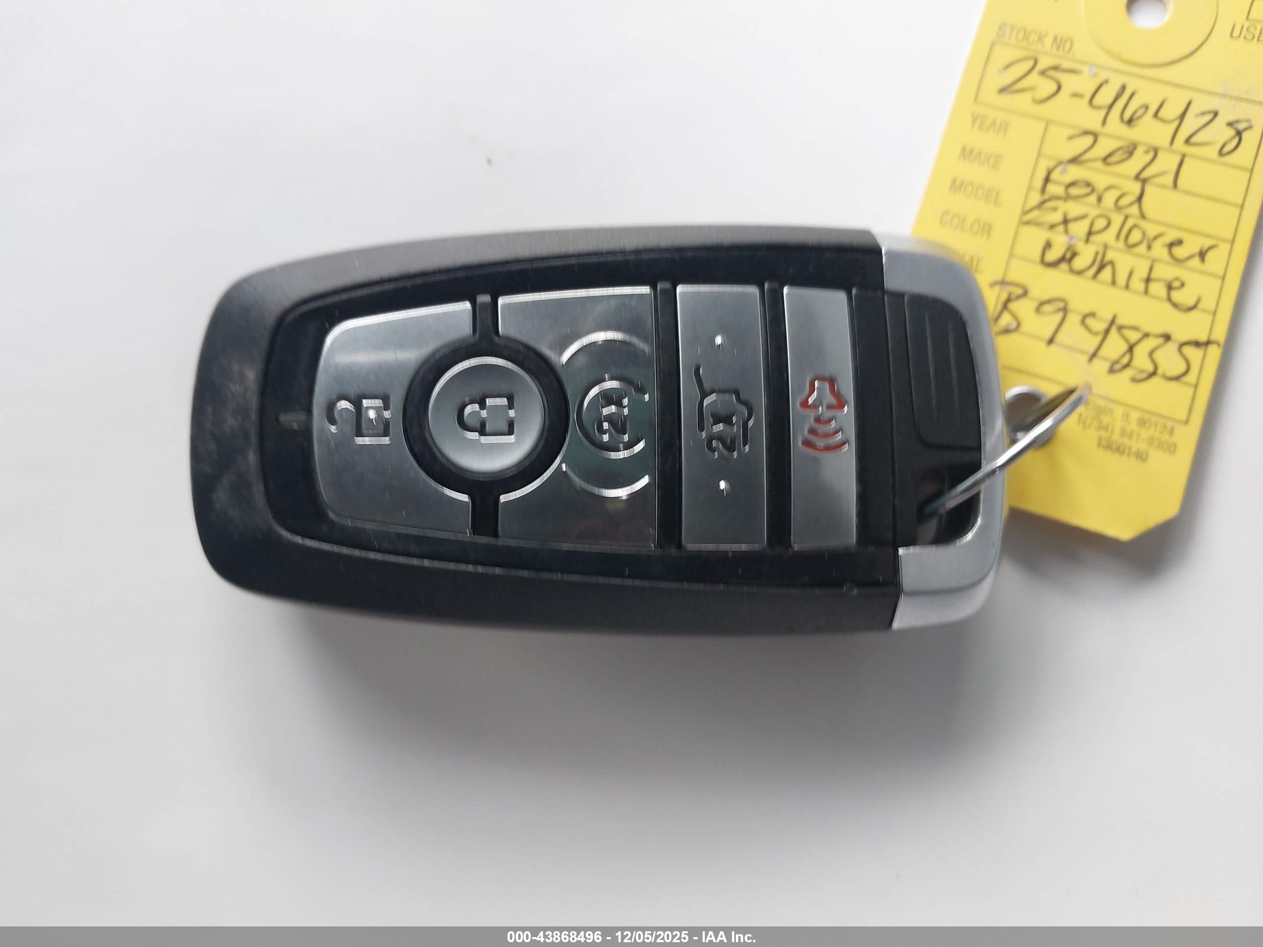 FORD EXPLORER image 11