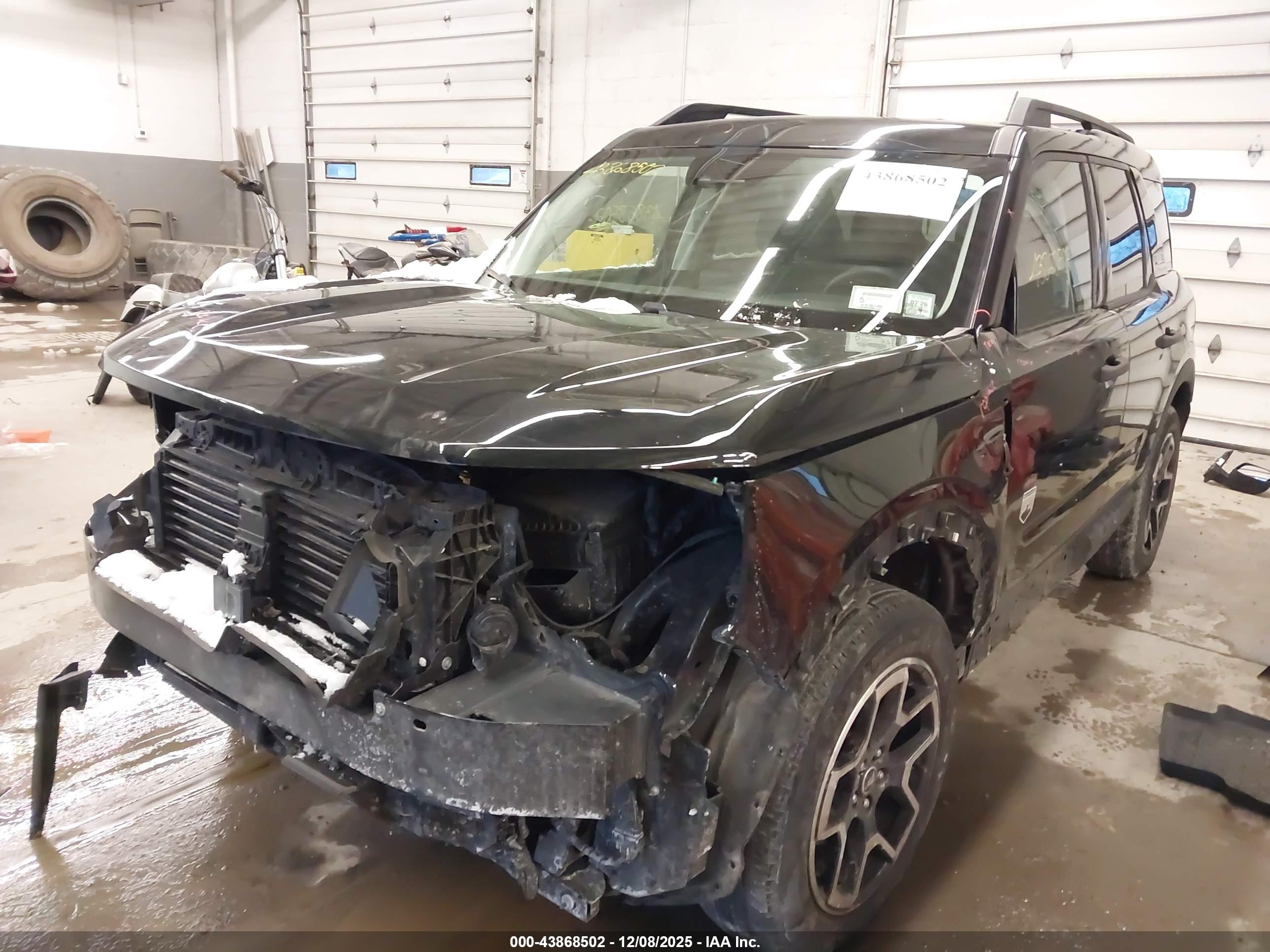 FORD BRONCO image 2