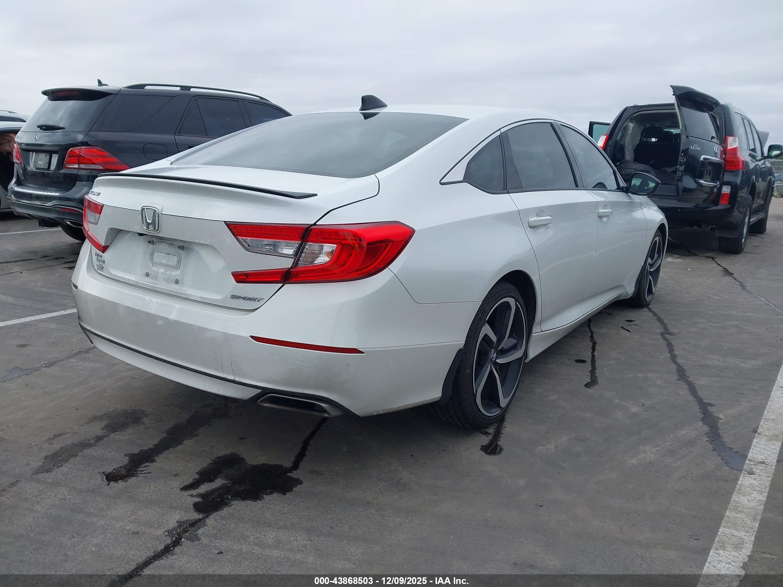 HONDA ACCORD image 4