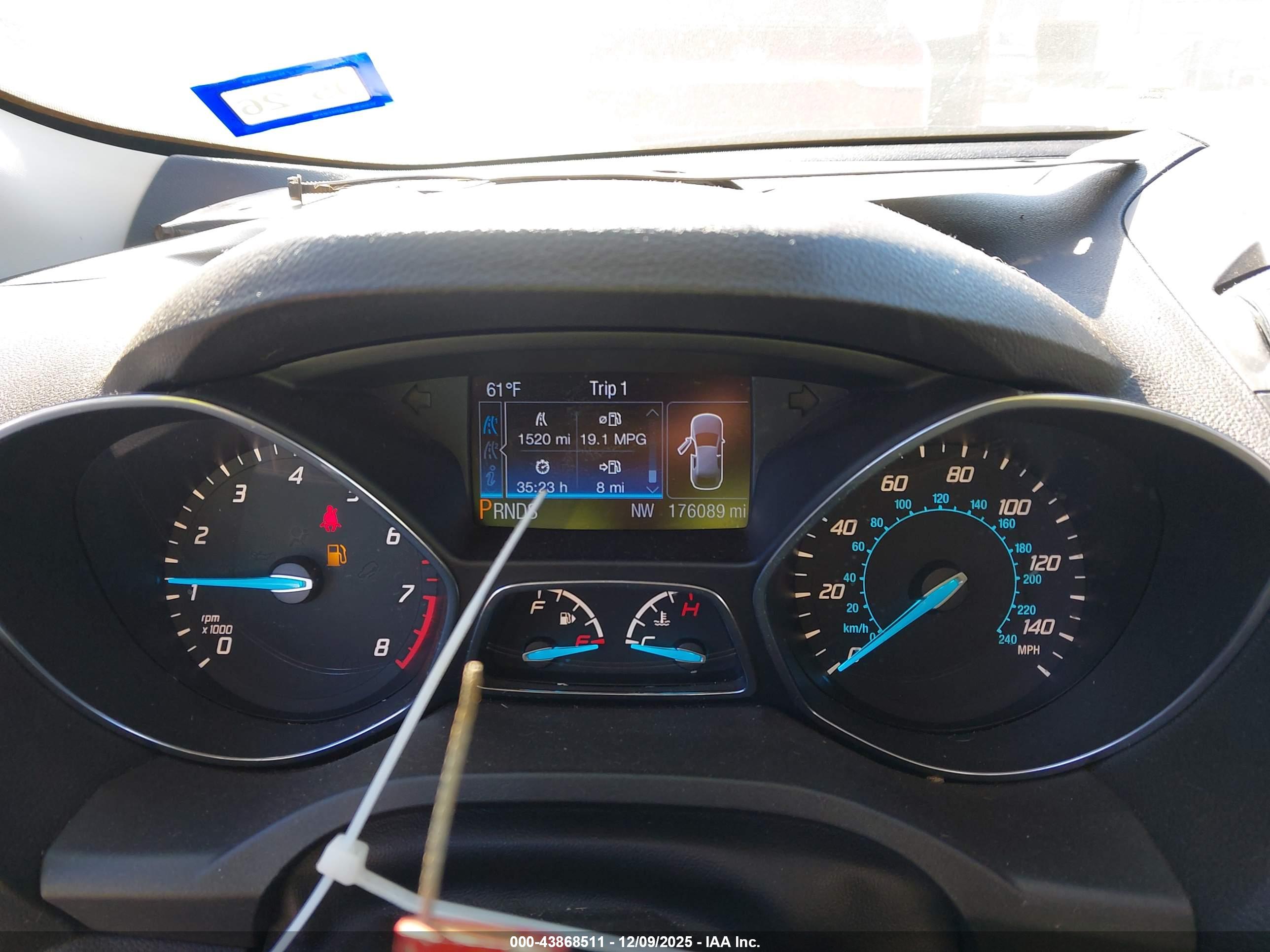 FORD ESCAPE image 7