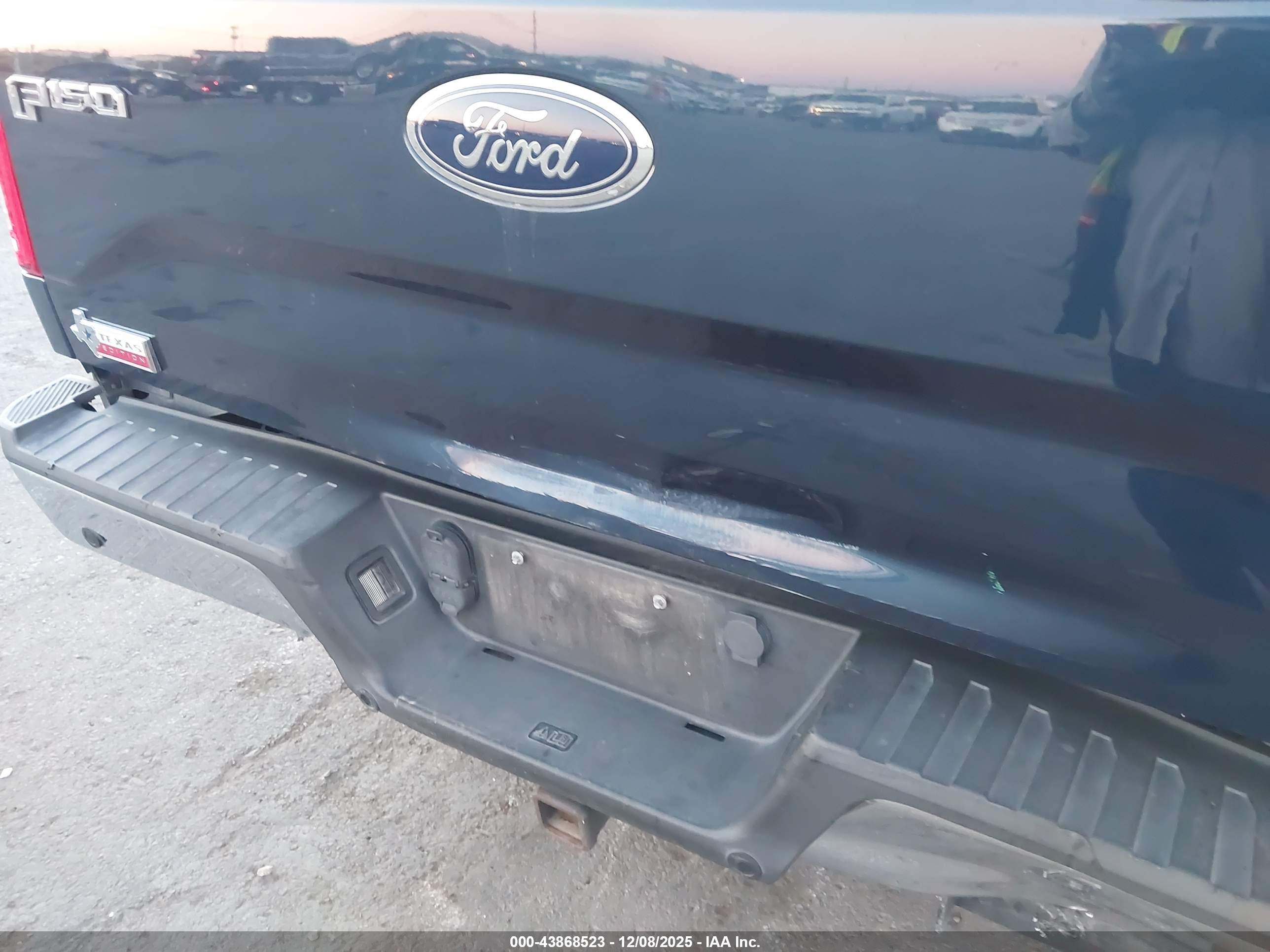 FORD F-150 image 6