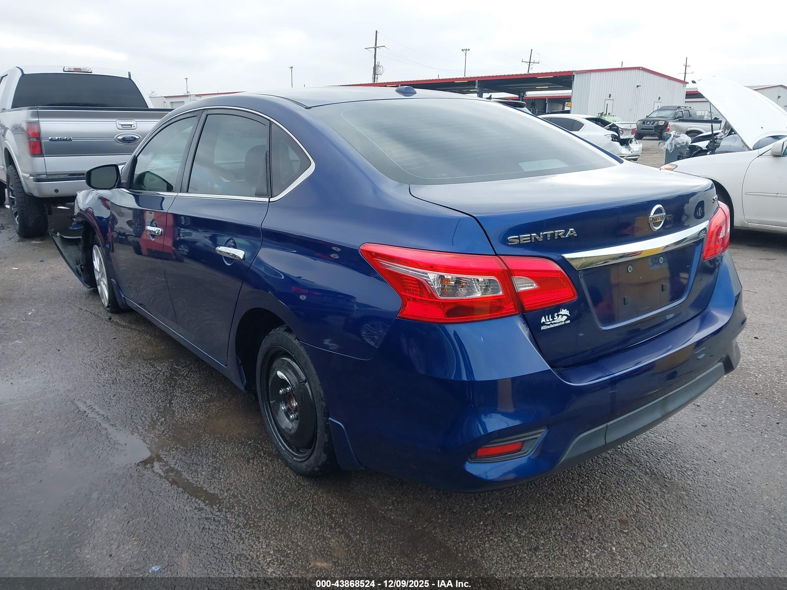 NISSAN SENTRA image 3