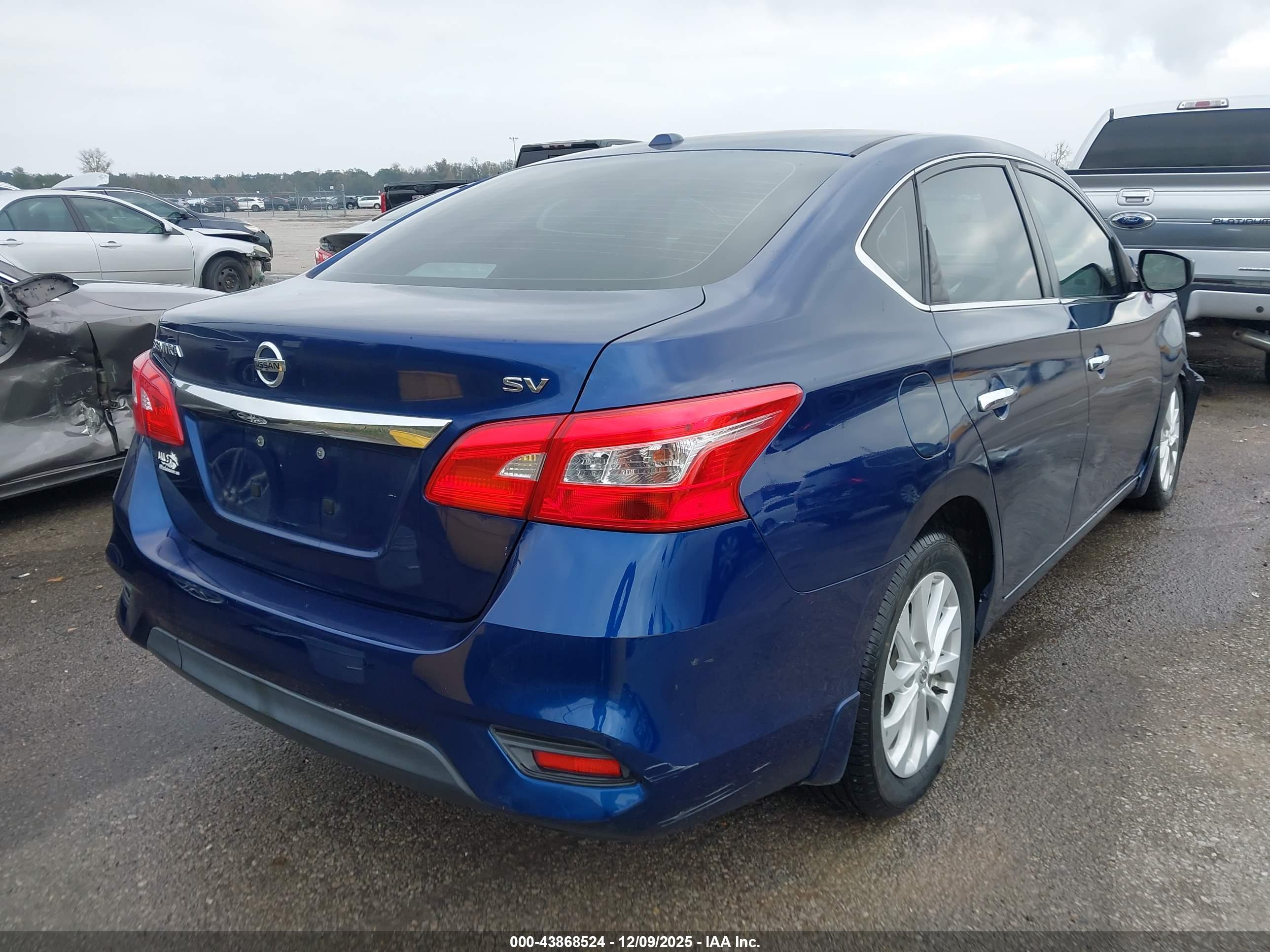 NISSAN SENTRA image 4