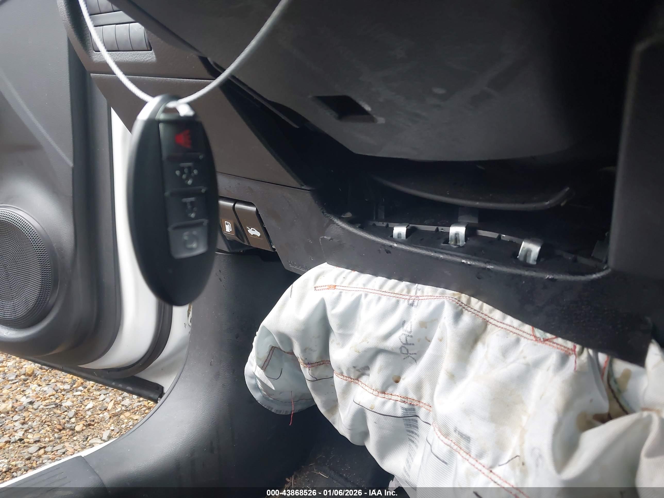NISSAN KICKS image 11