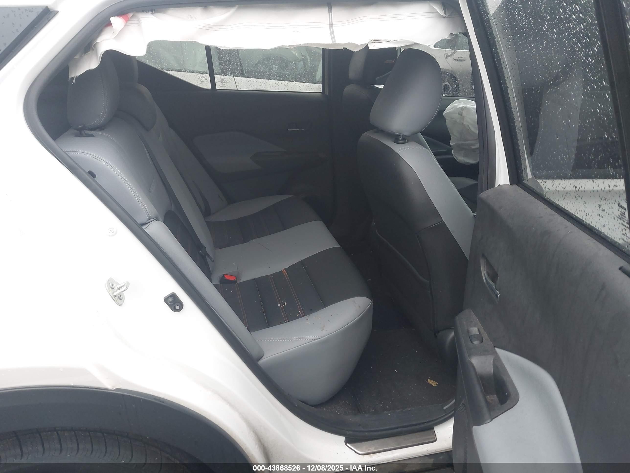 NISSAN KICKS image 8