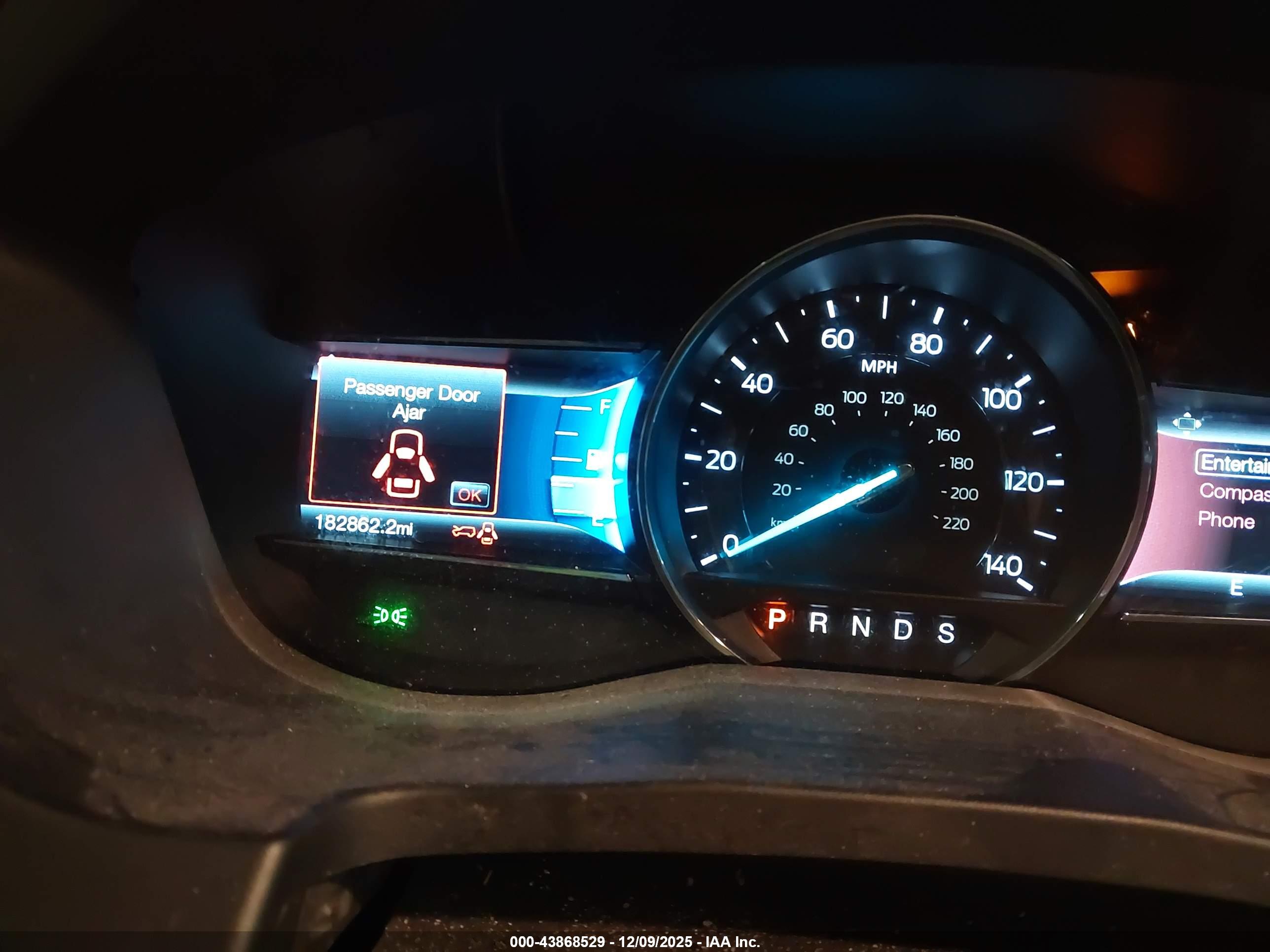 FORD EXPLORER image 7