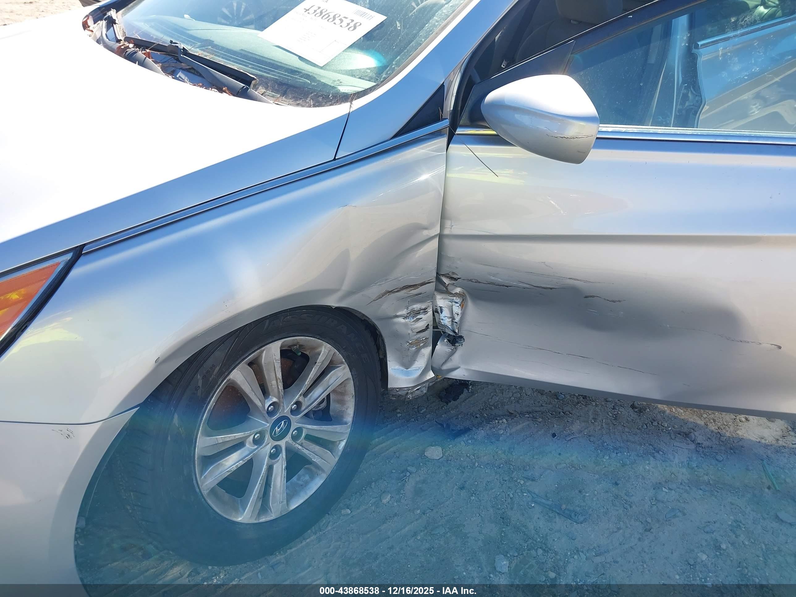 HYUNDAI SONATA image 6