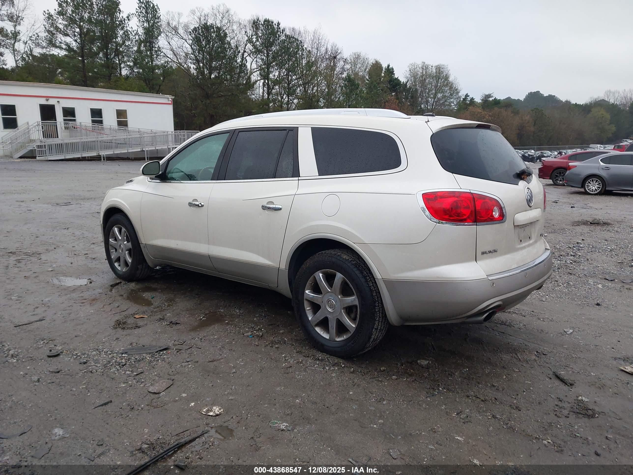 BUICK ENCLAVE image 3