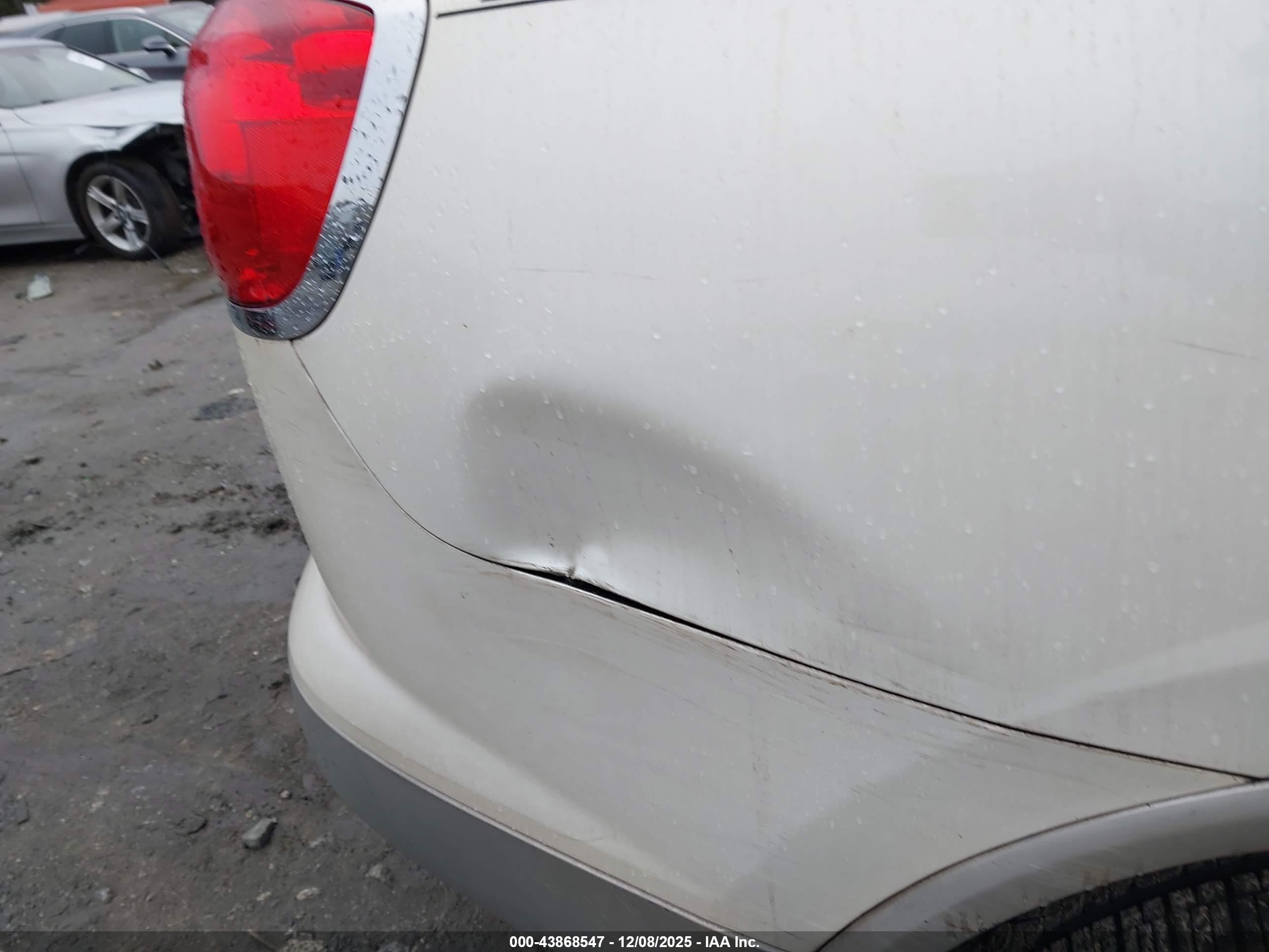 BUICK ENCLAVE image 6