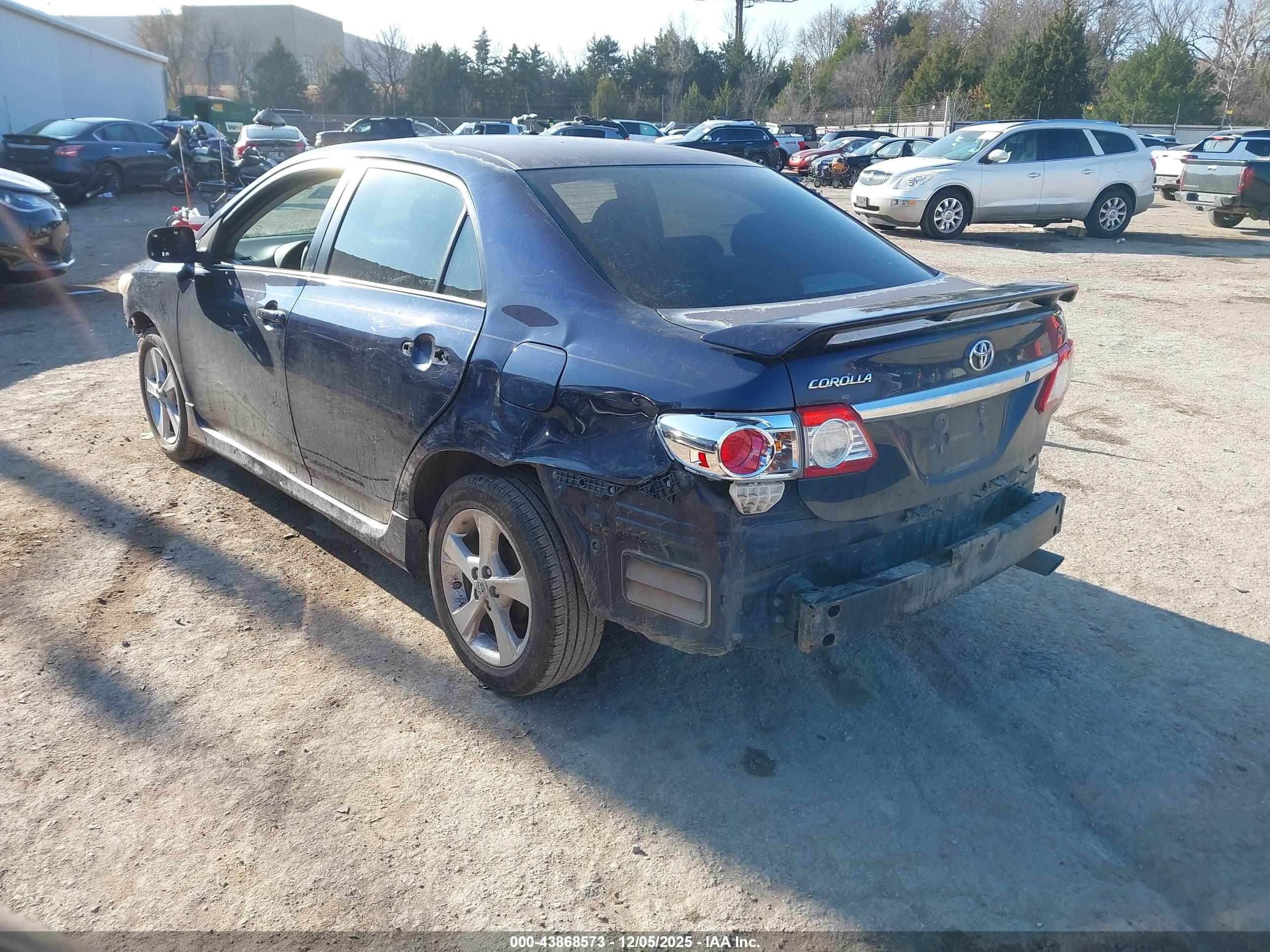 TOYOTA COROLLA image 3