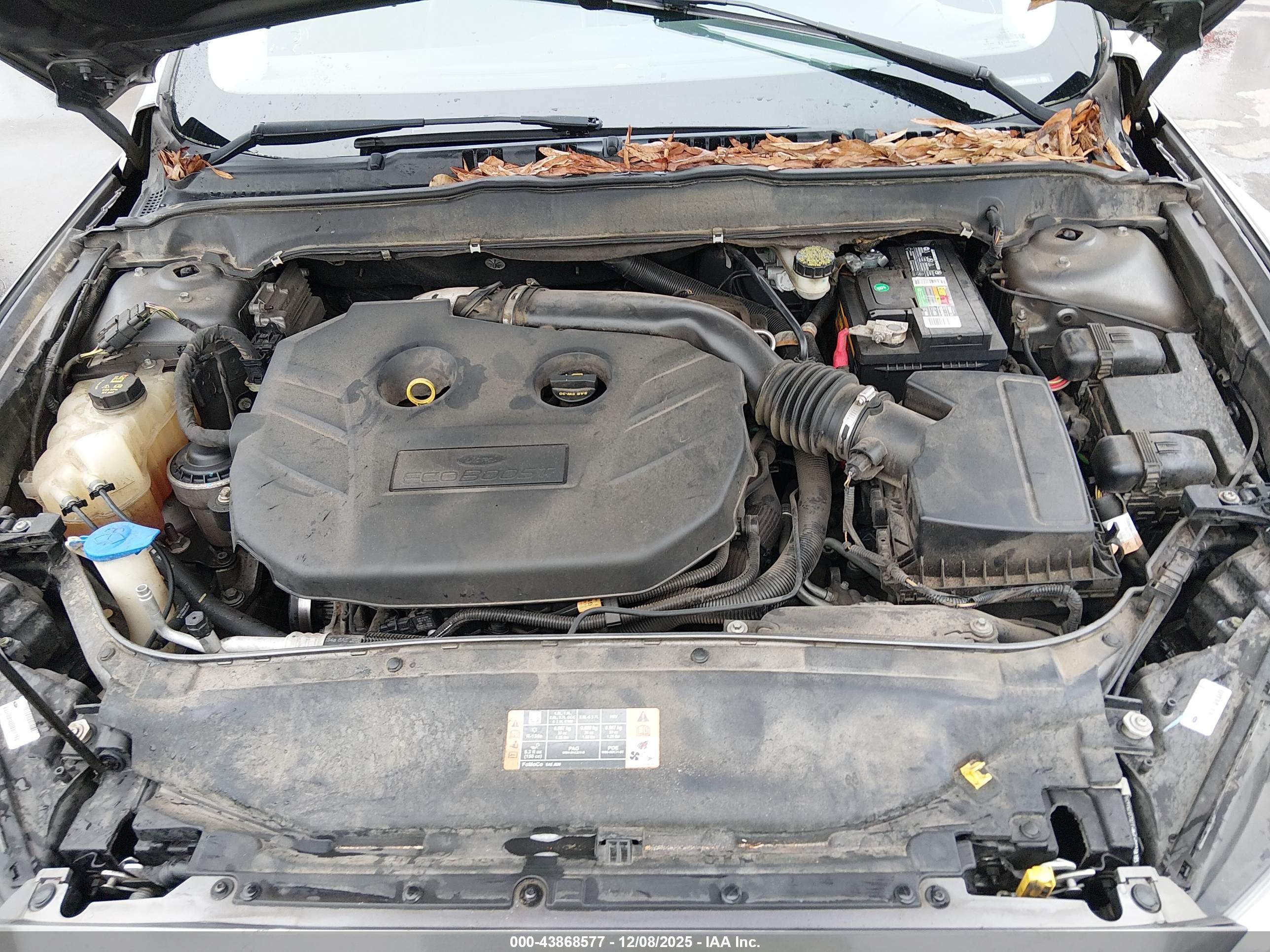 FORD FUSION image 10