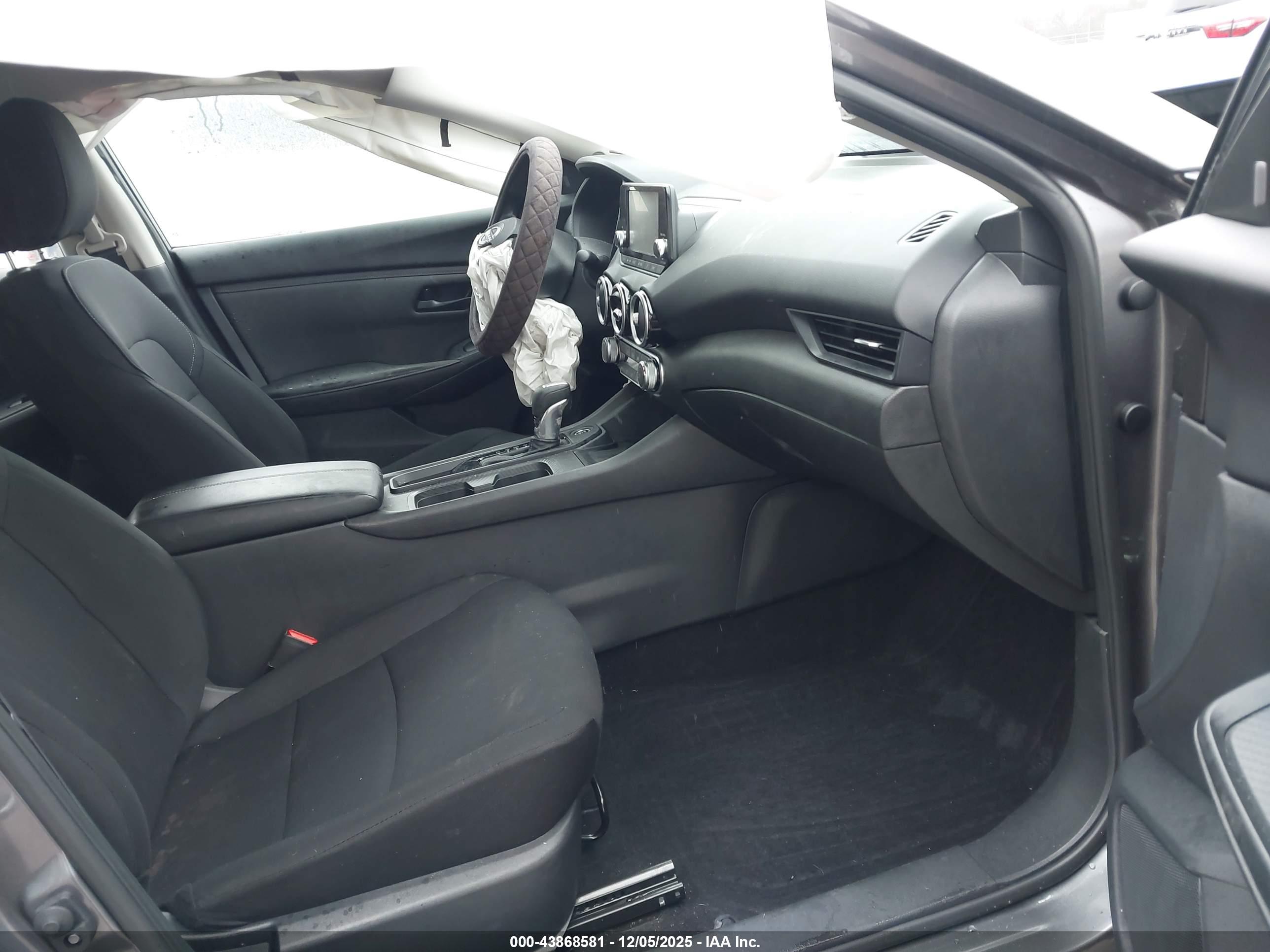 NISSAN SENTRA image 5