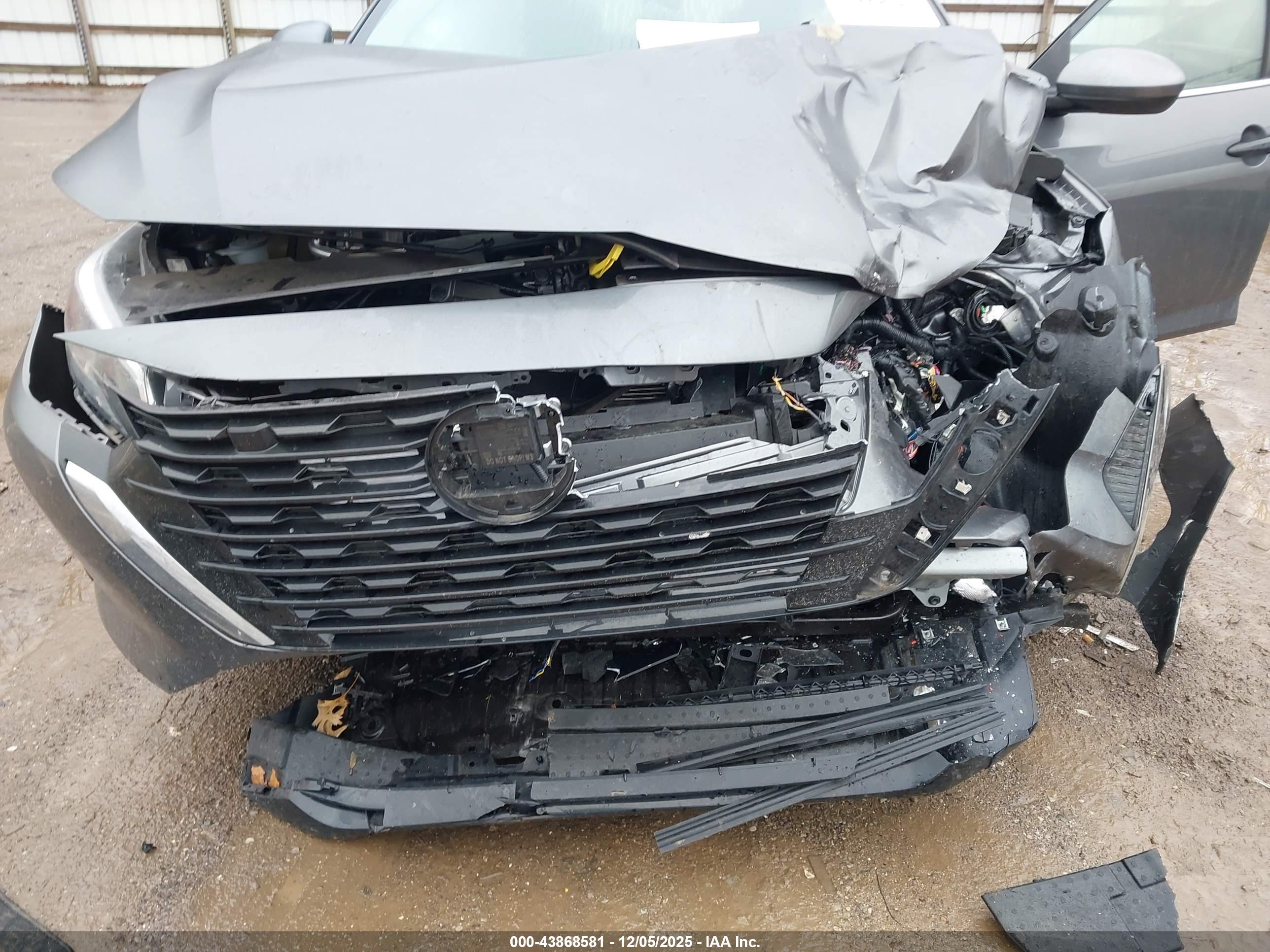 NISSAN SENTRA image 6