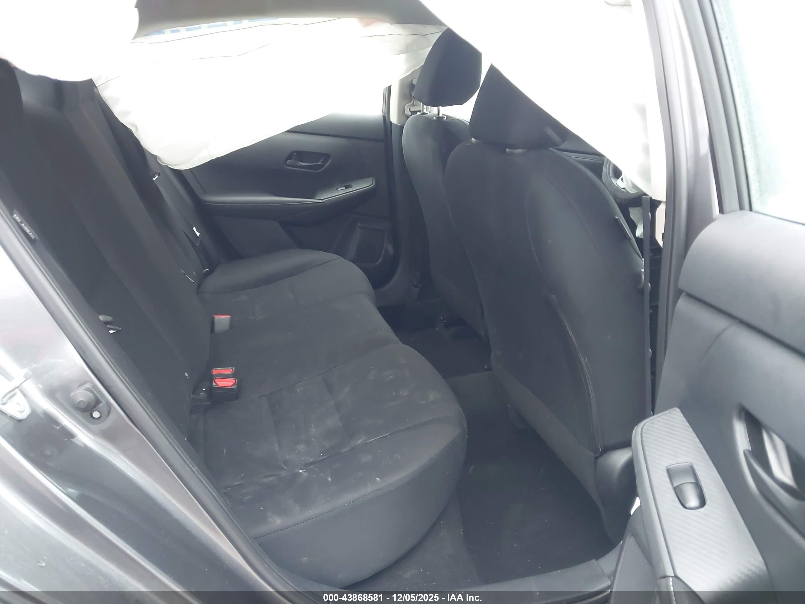 NISSAN SENTRA image 8