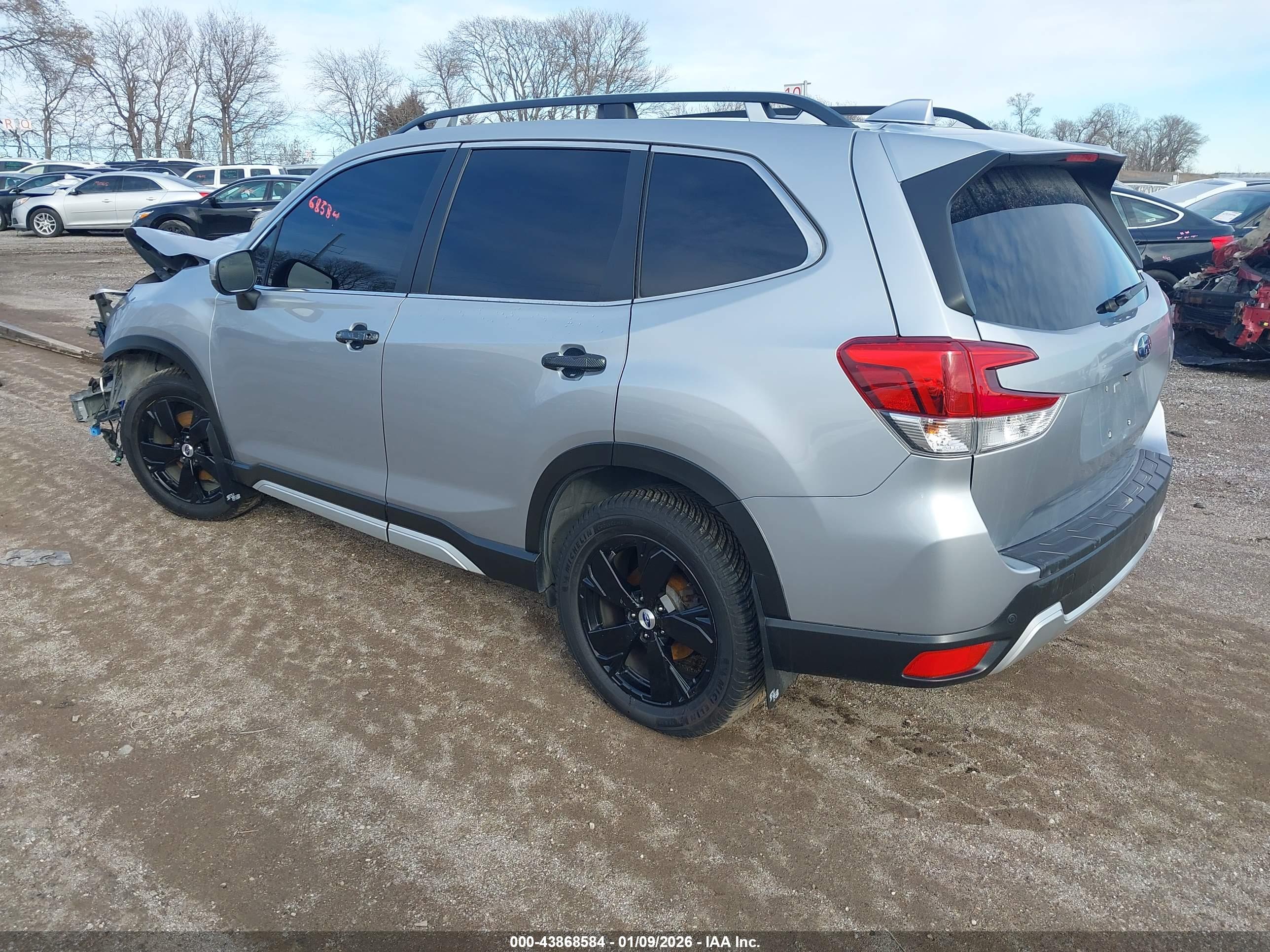 SUBARU FORESTER image 3